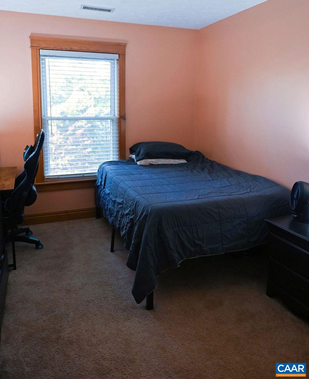 LAKE MONTICELLO - Residential