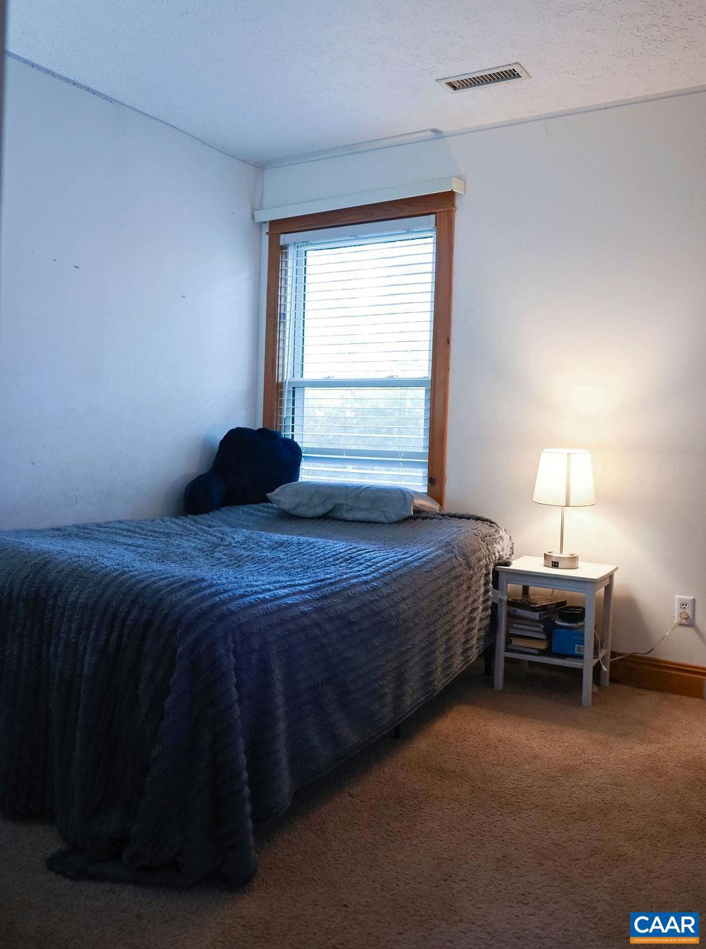 LAKE MONTICELLO - Residential