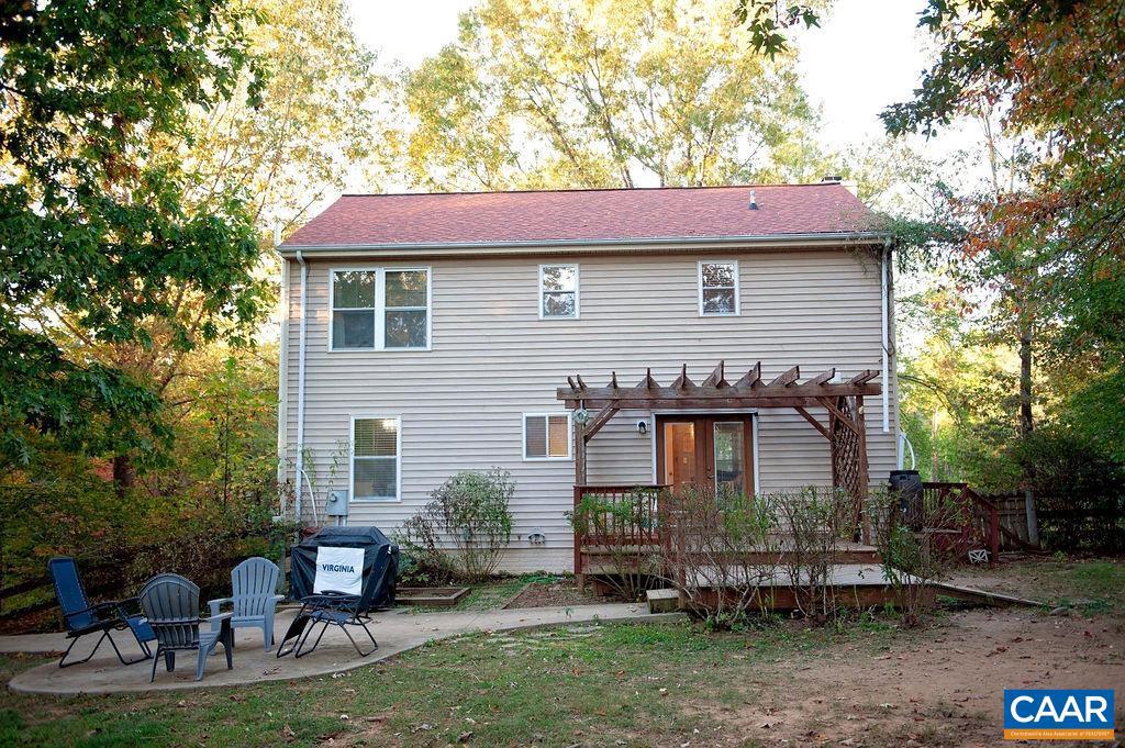 LAKE MONTICELLO - Residential