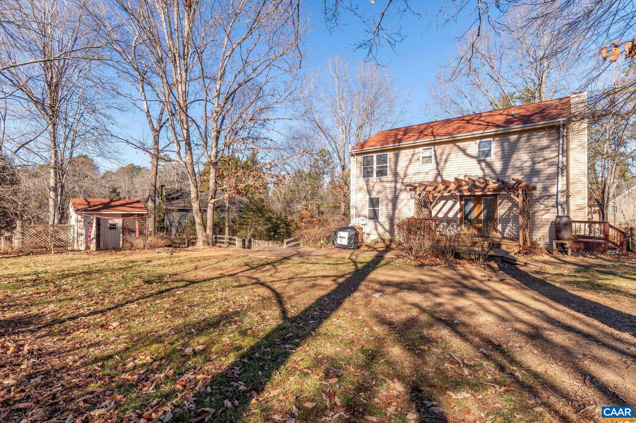 LAKE MONTICELLO - Residential