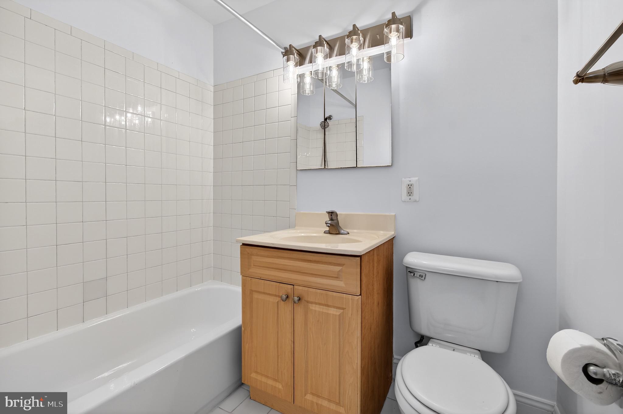 THE FAIRMONT 1005 CONDO - Residential