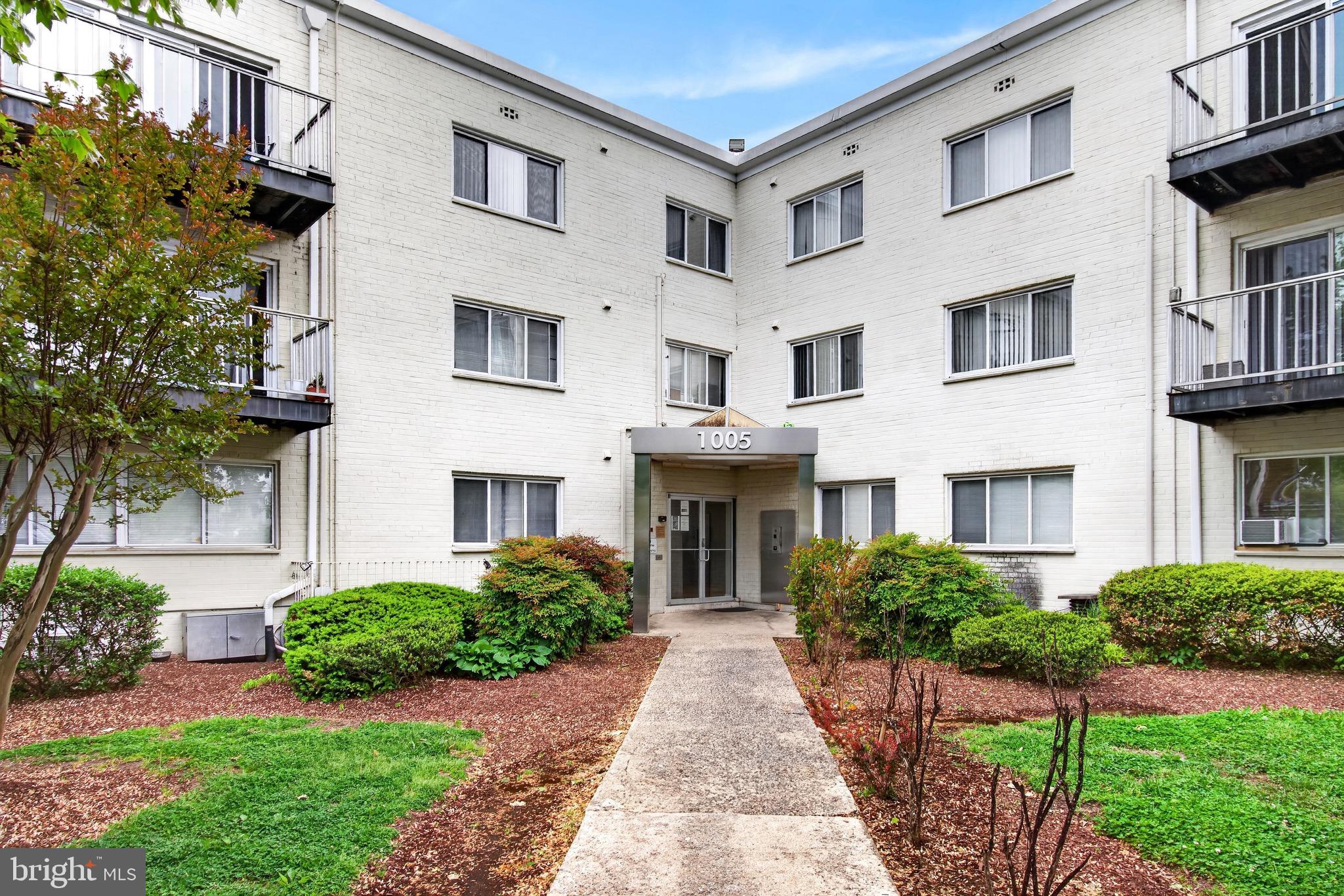 THE FAIRMONT 1005 CONDO - Residential