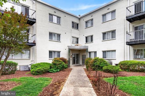 1005 CHILLUM HYATTSVILLE MD 20782