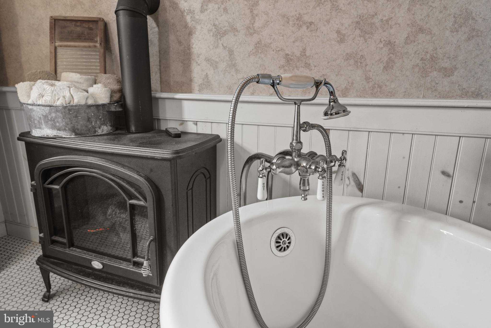 WHITE OAK - Residential