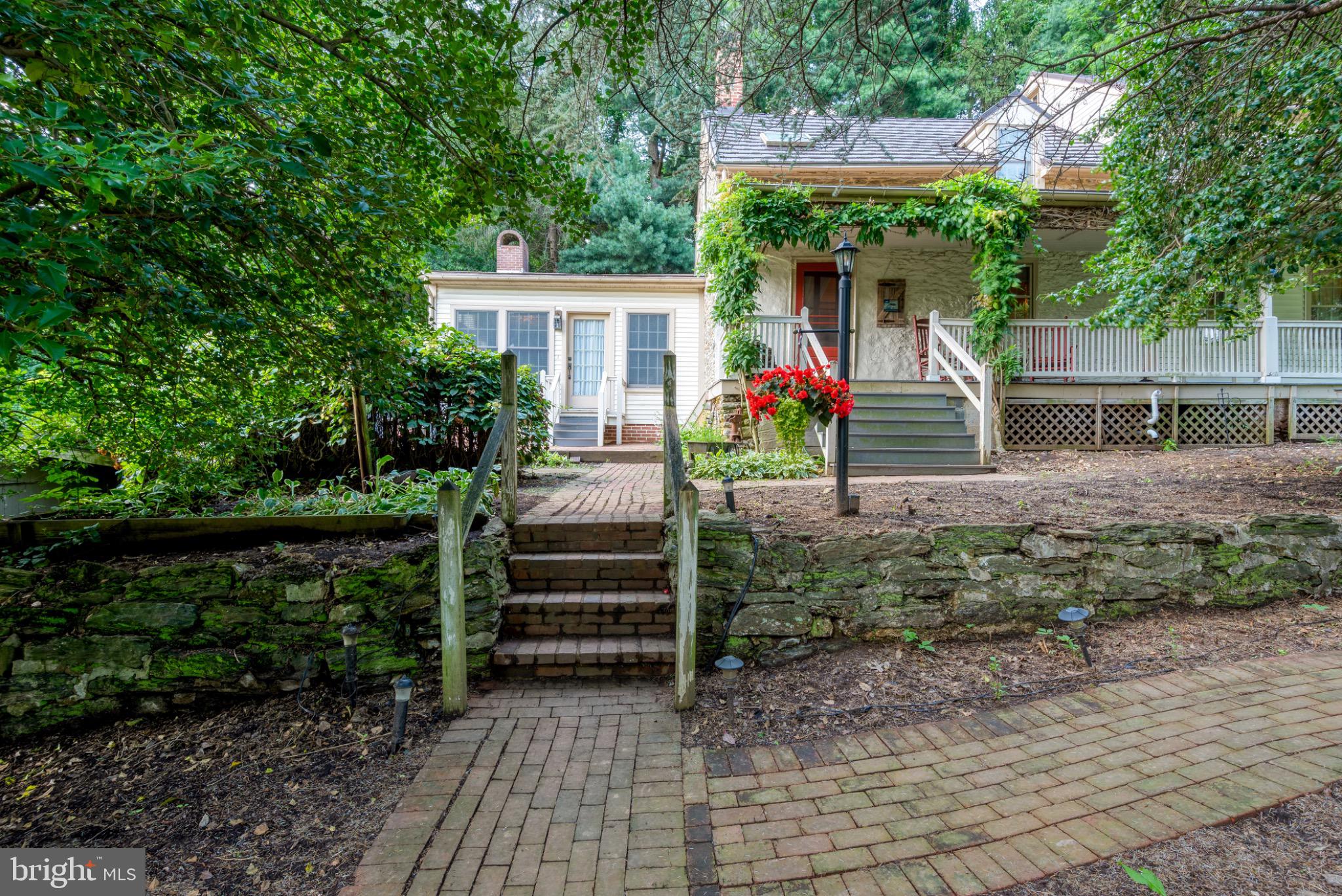 WHITE OAK - Residential