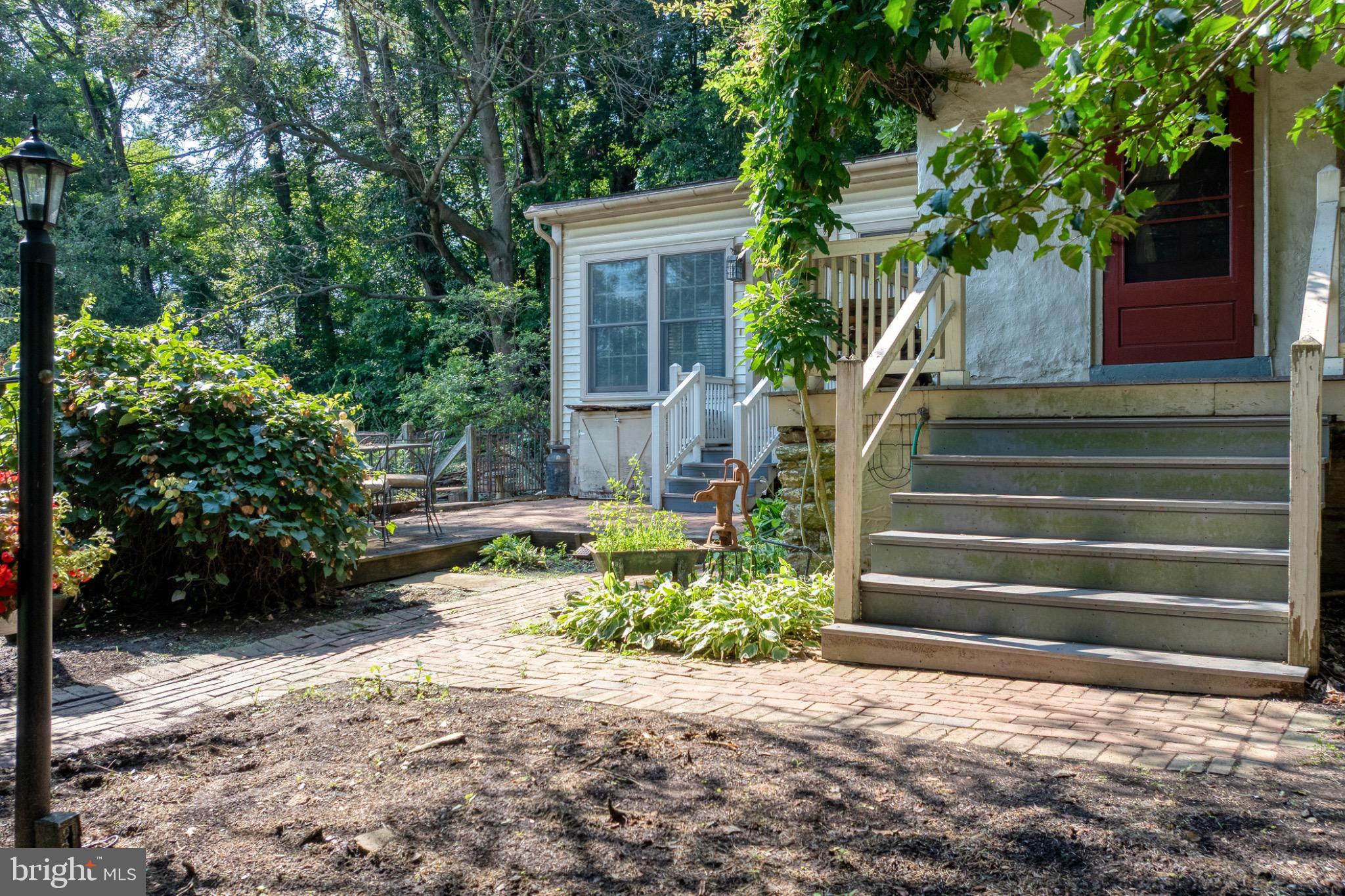 WHITE OAK - Residential