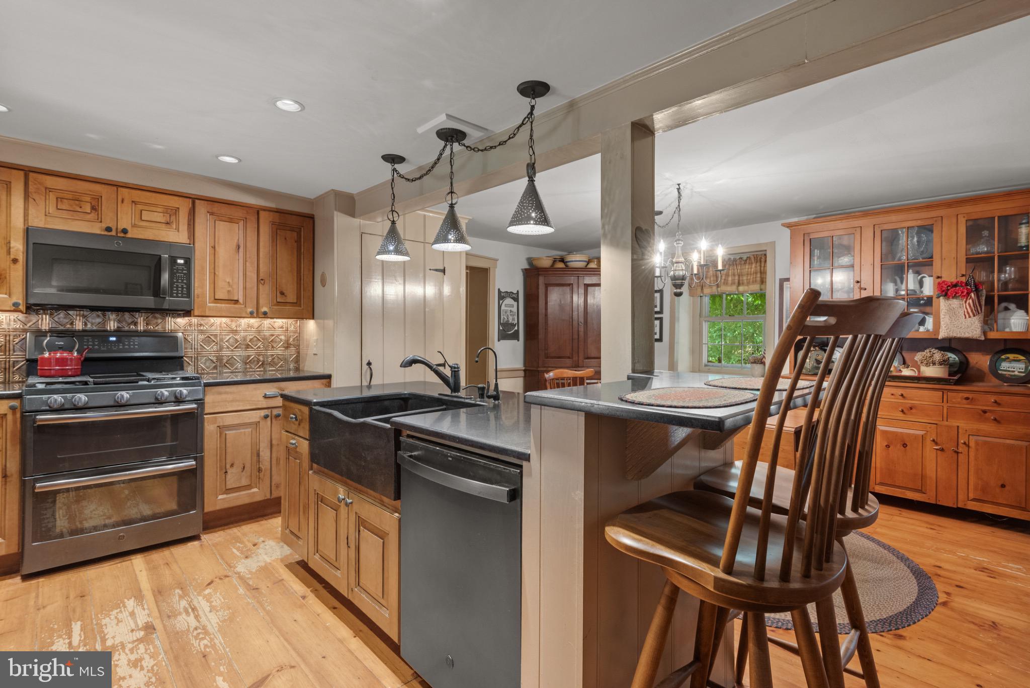 WHITE OAK - Residential