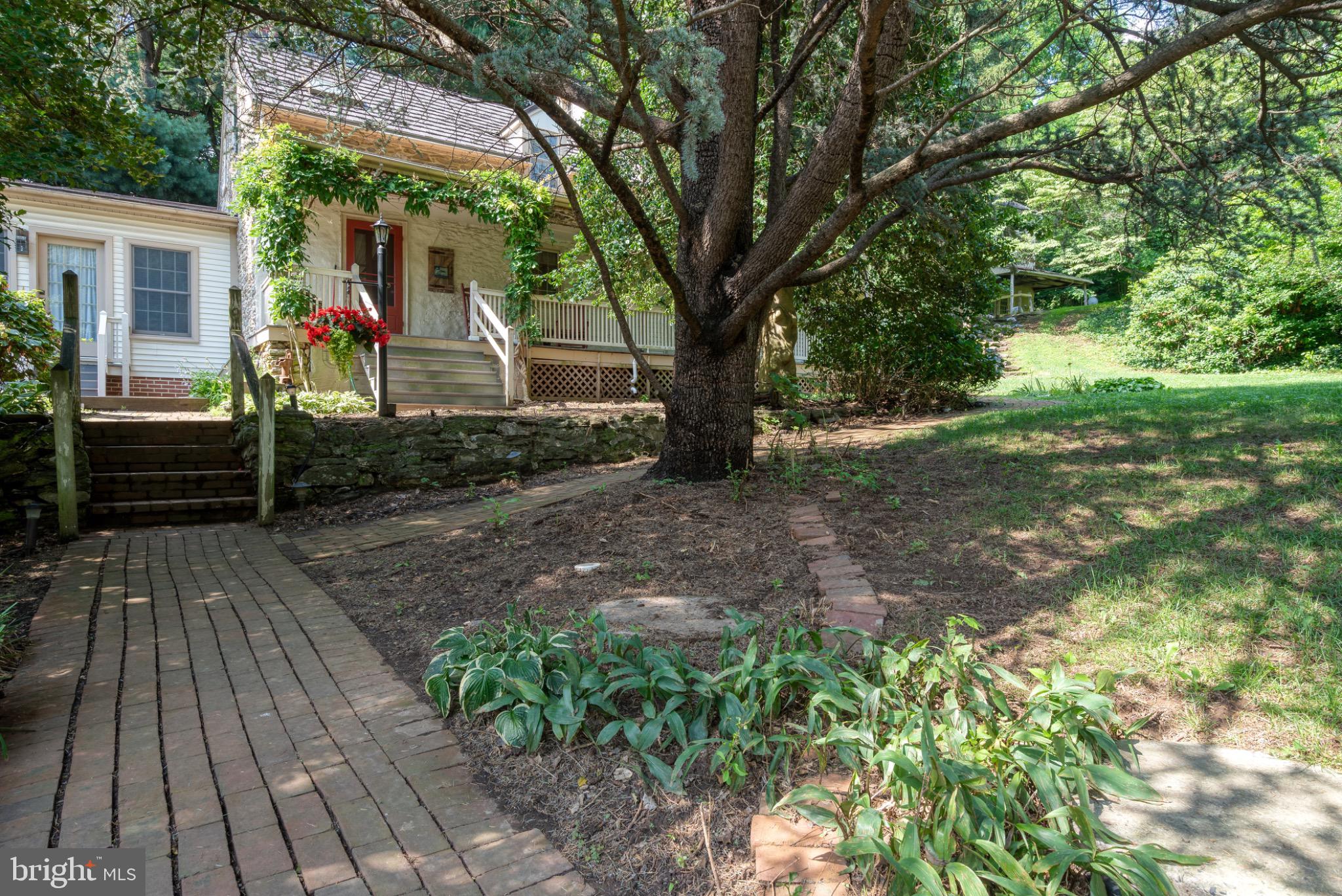 WHITE OAK - Residential