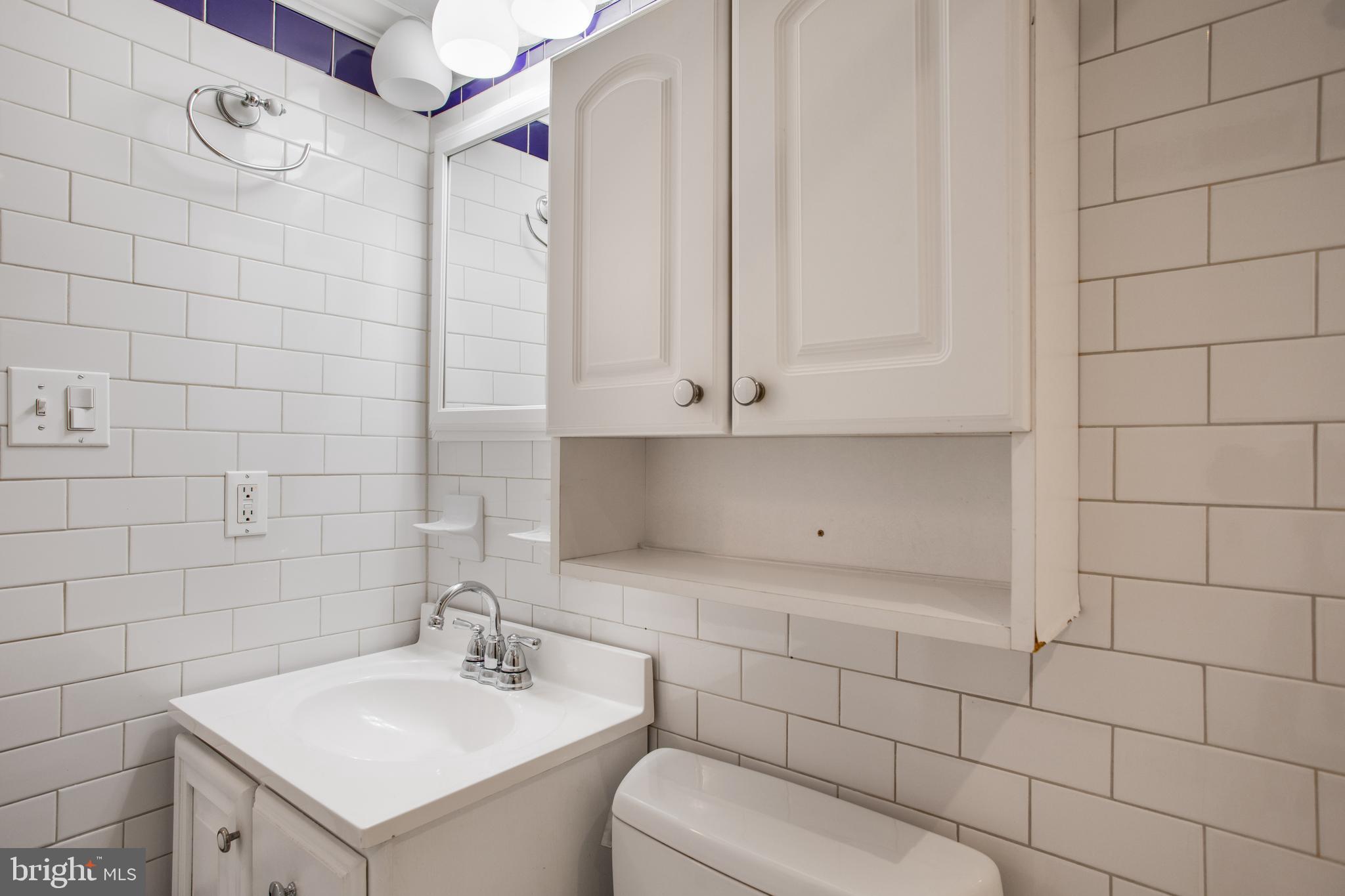 FOXCROFT COLONY CONDOS - Residential