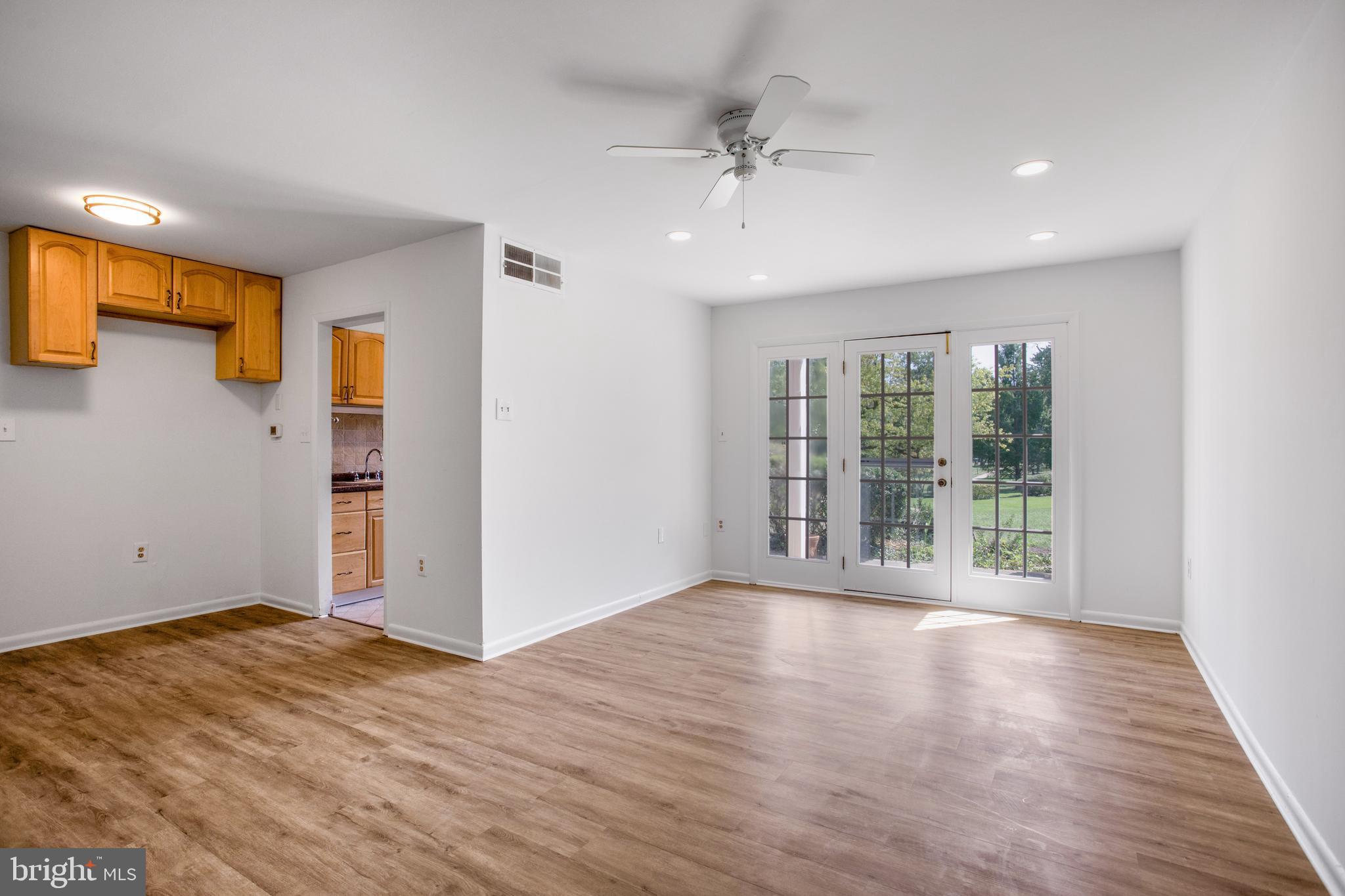 FOXCROFT COLONY CONDOS - Residential