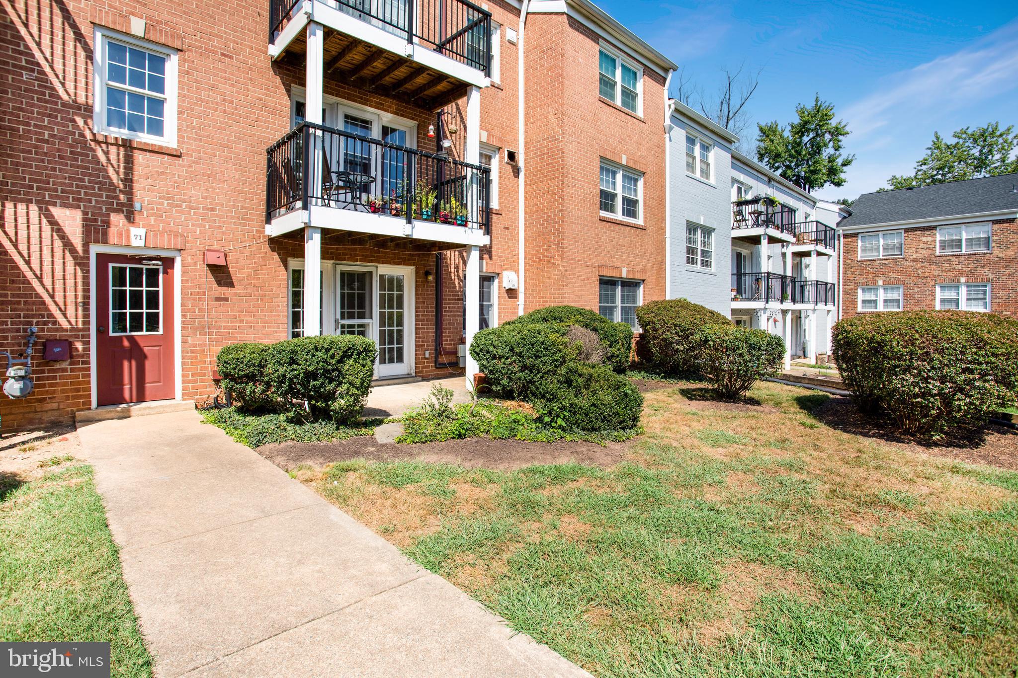 FOXCROFT COLONY CONDOS - Residential