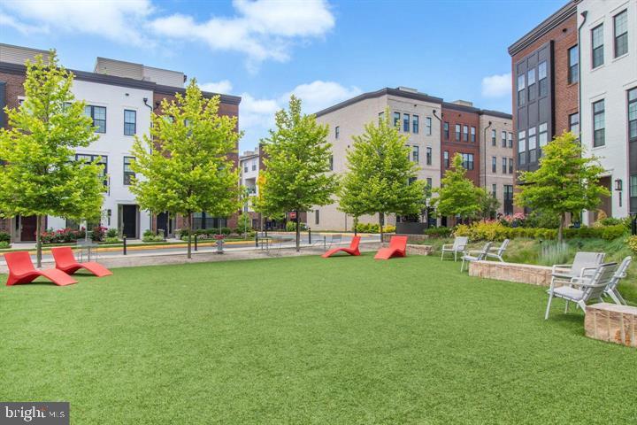 UNION PARK AT MCLEAN - Residential Lease