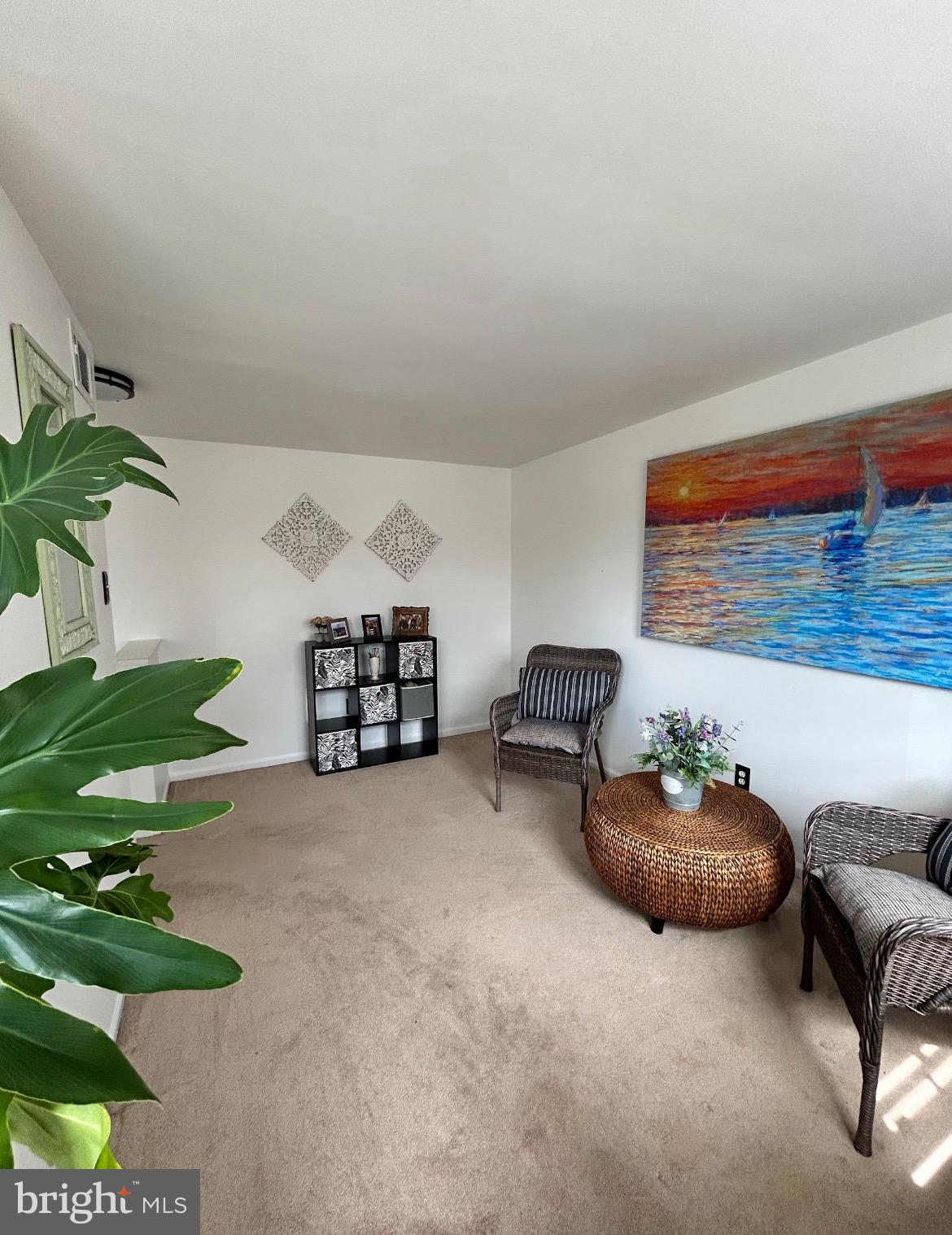 SAW MILL VALLEY - Residential