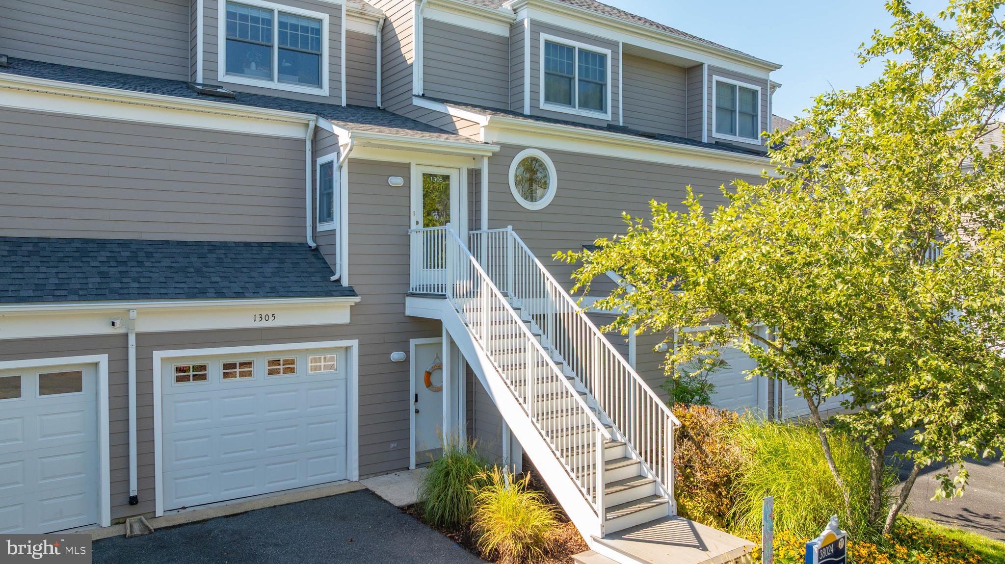 38024 CREEK DRIVE 1305