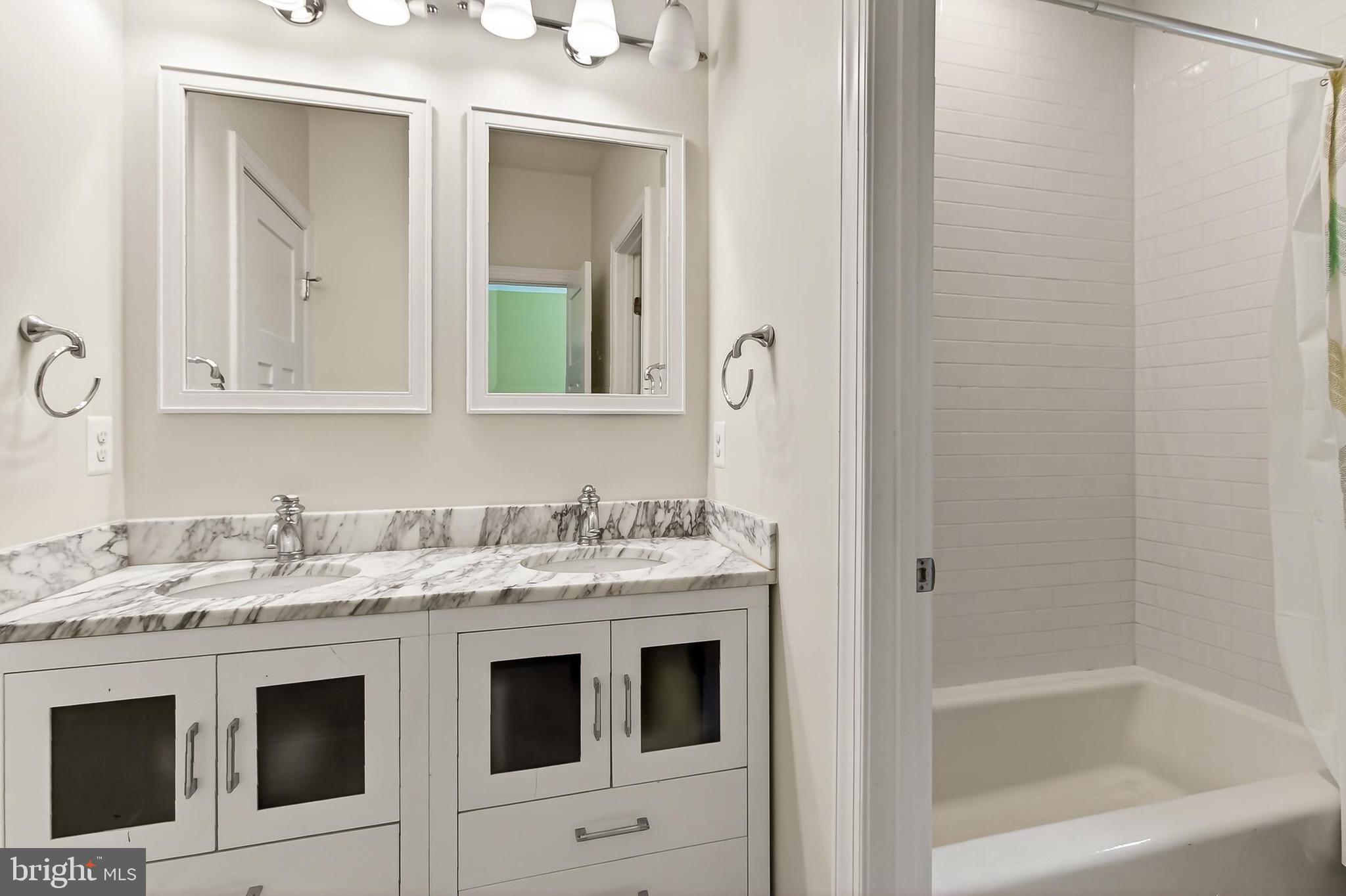 ELLISON HEIGHTS - Residential