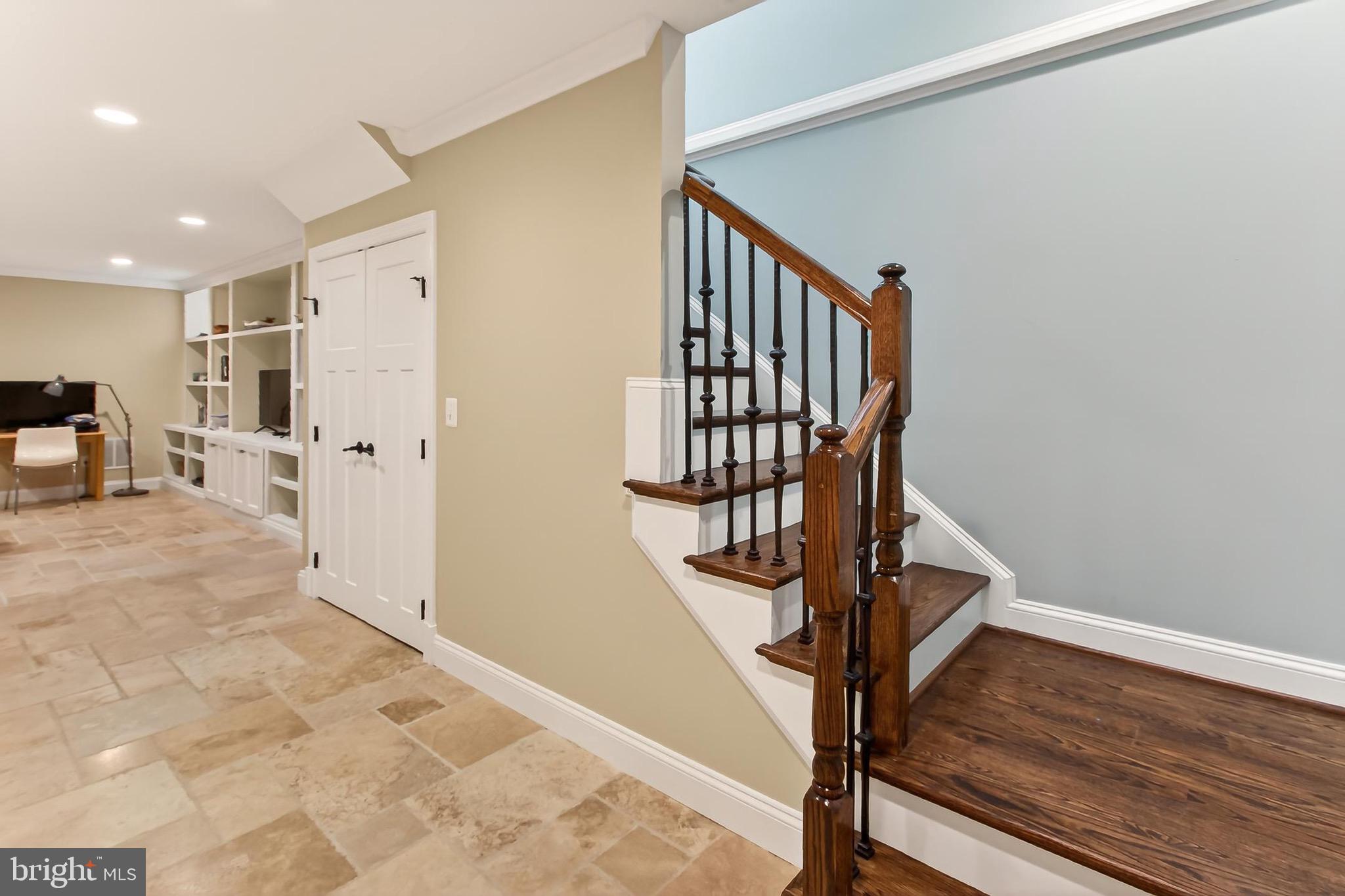 ELLISON HEIGHTS - Residential