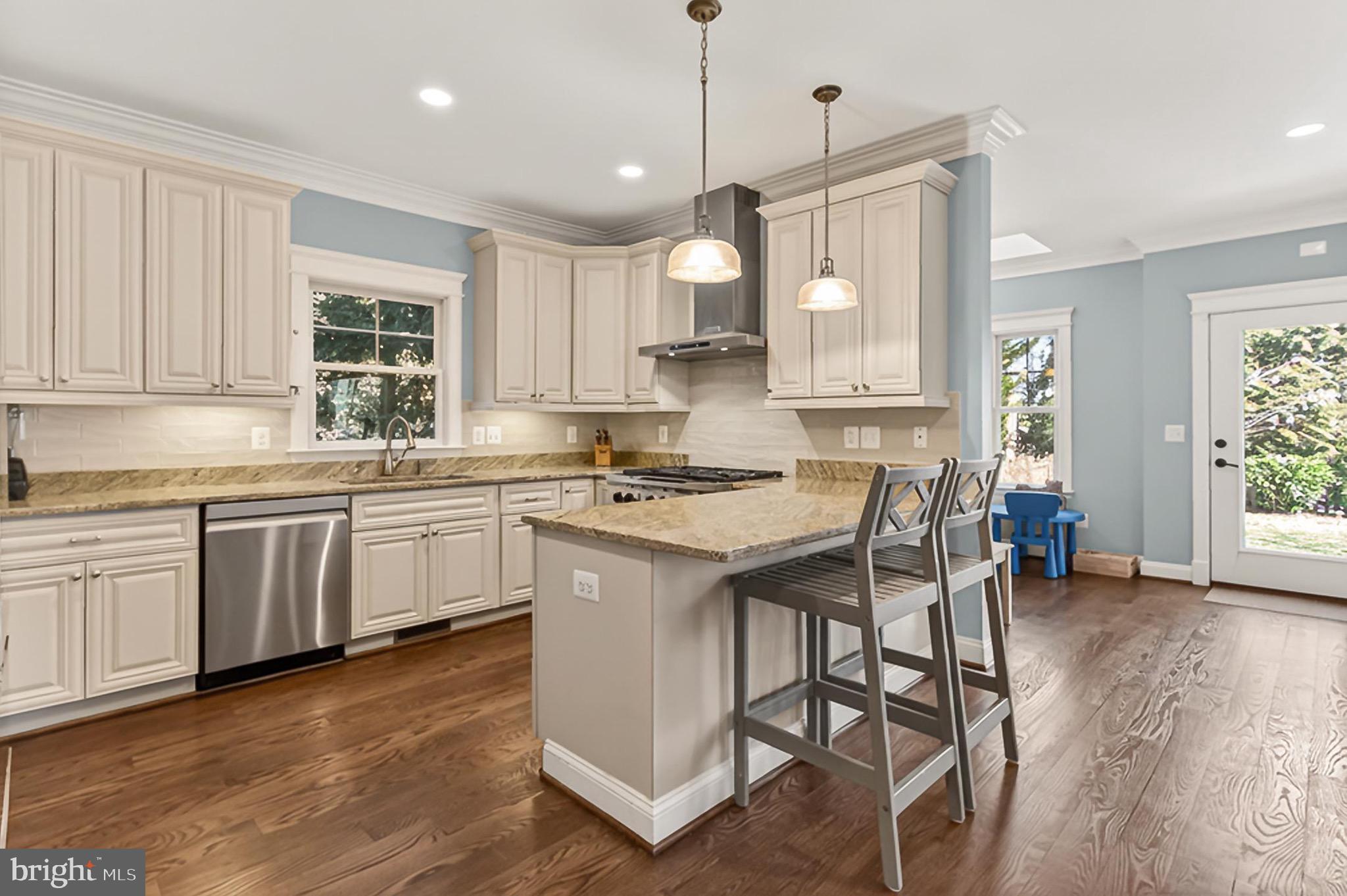 ELLISON HEIGHTS - Residential