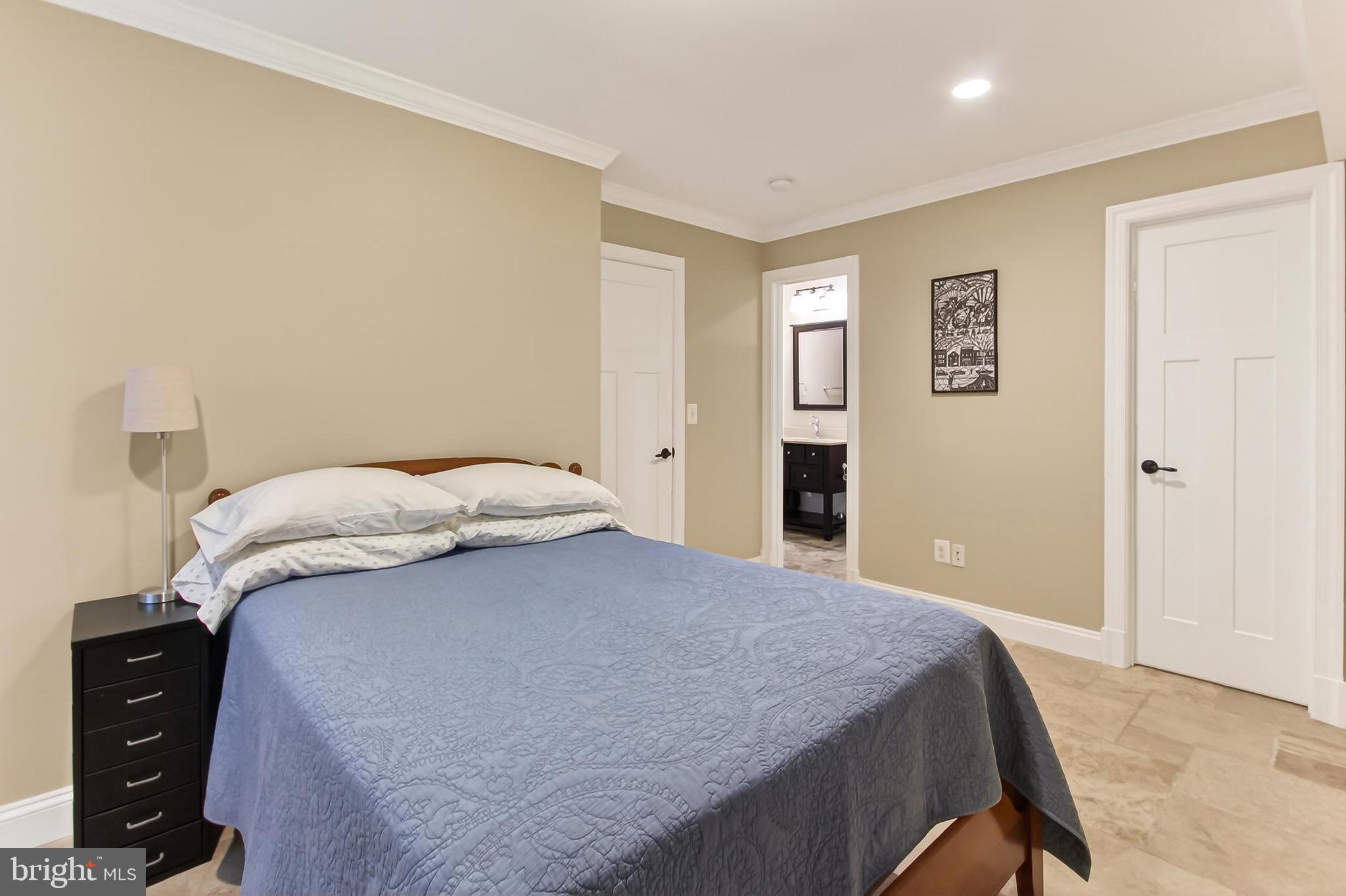 ELLISON HEIGHTS - Residential