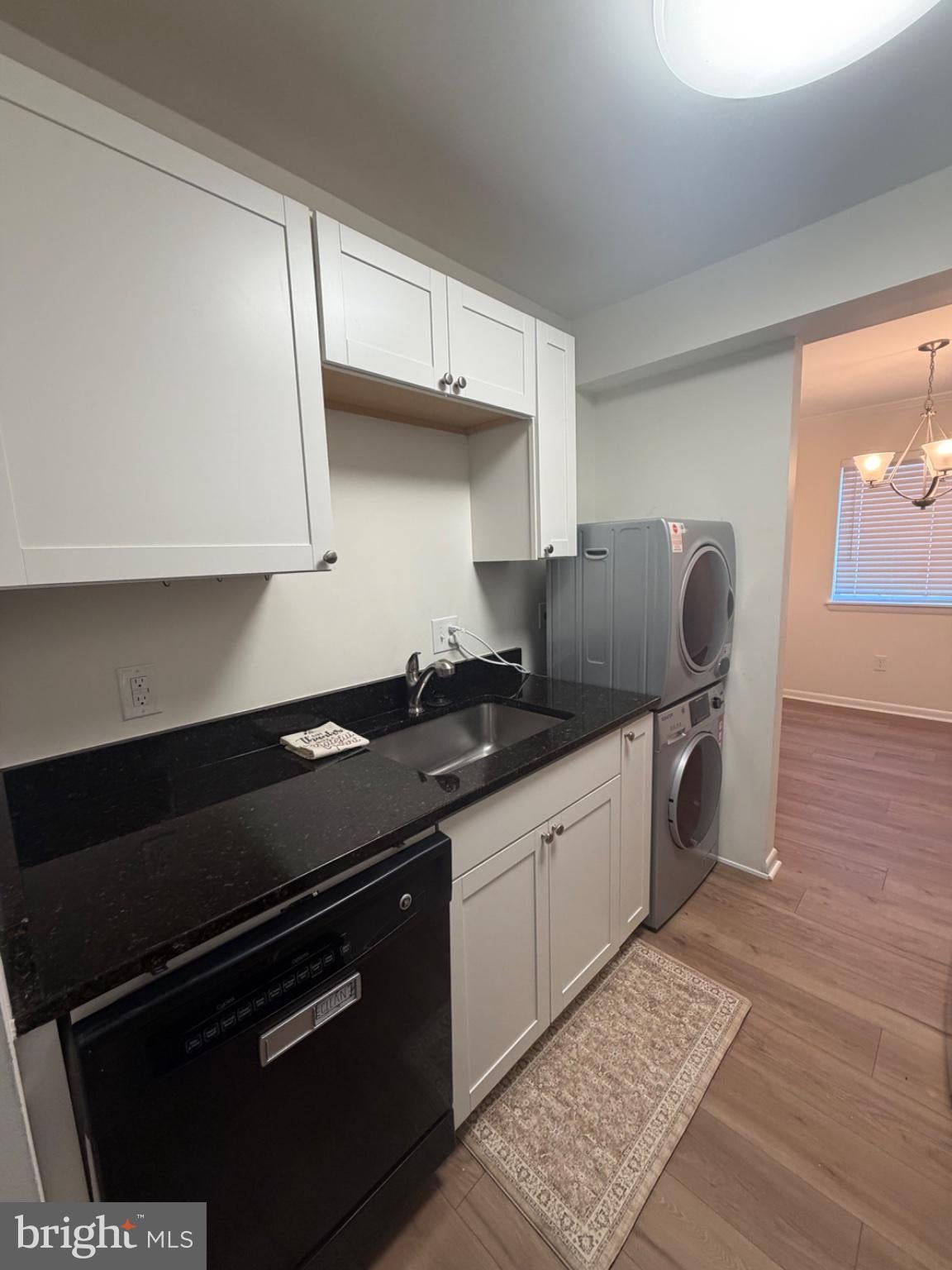 1543 COLONIAL DRIVE 204