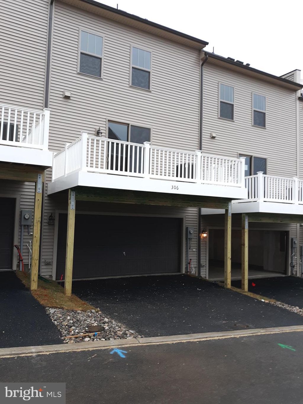Photo of 306 Bodega Terrace Ter SE, LEESBURG, VA 20175 (MLS # VALO2106492)