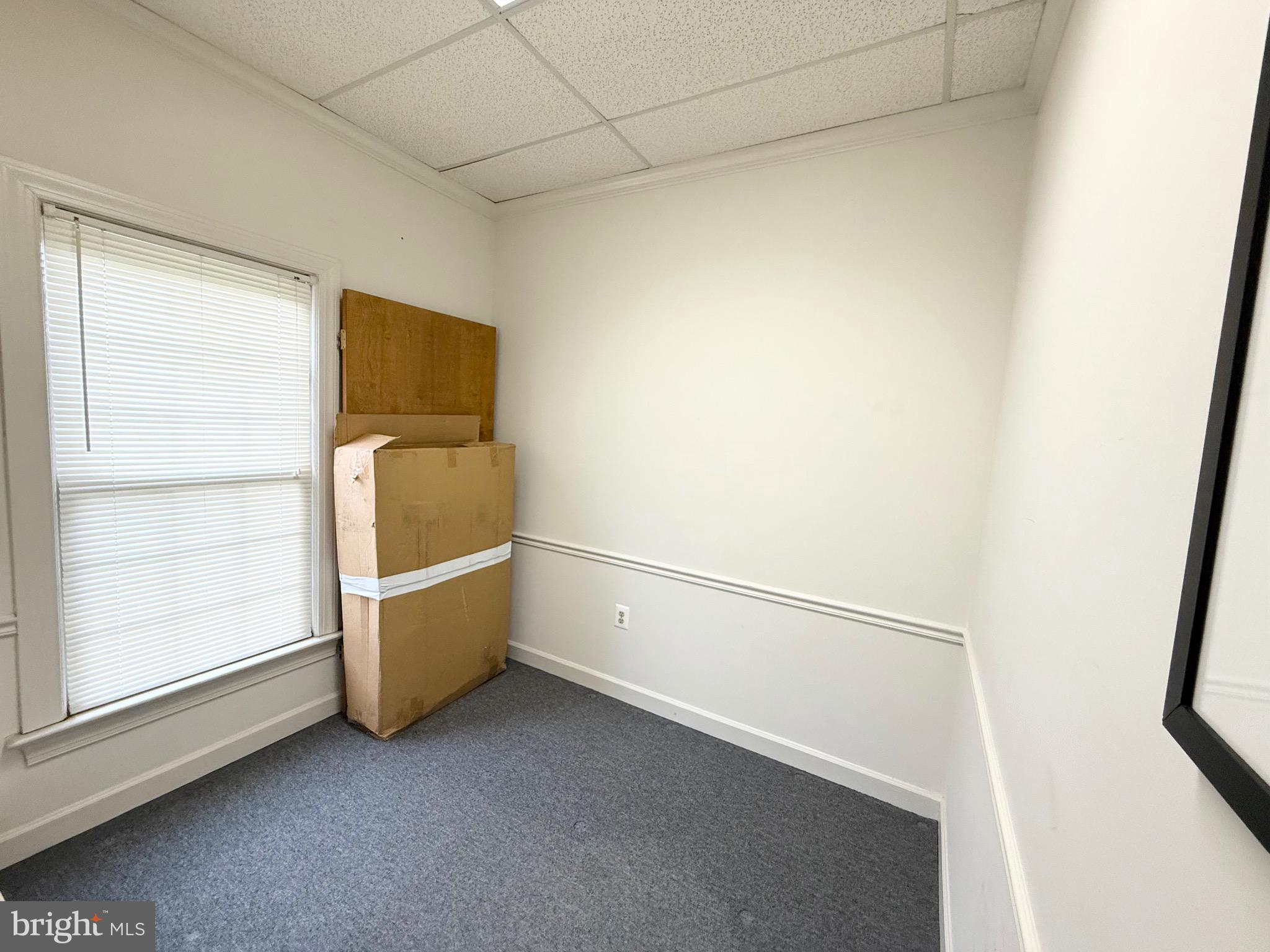 POTOMAC SQUARE - Commercial Lease