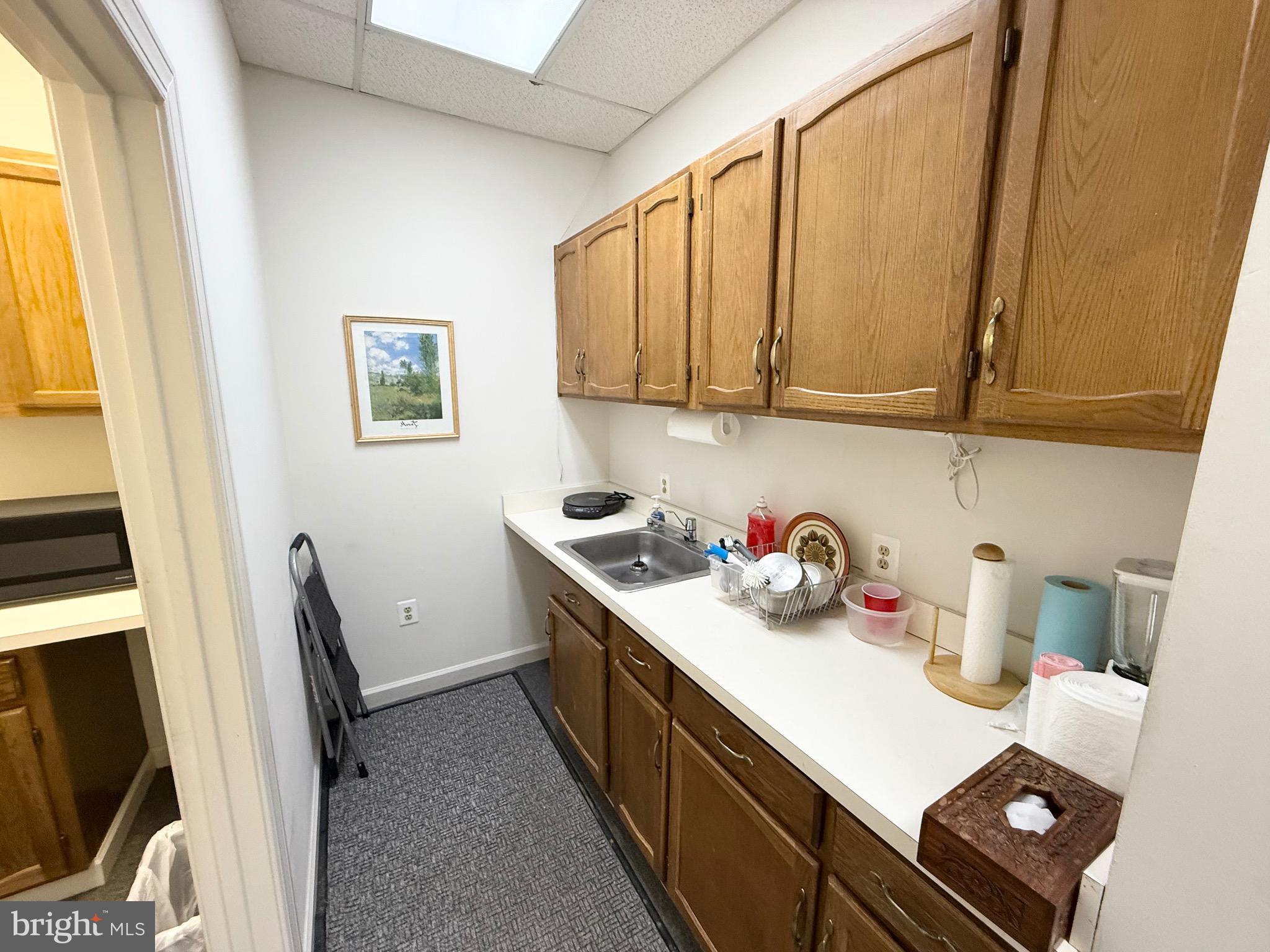 POTOMAC SQUARE - Commercial Lease