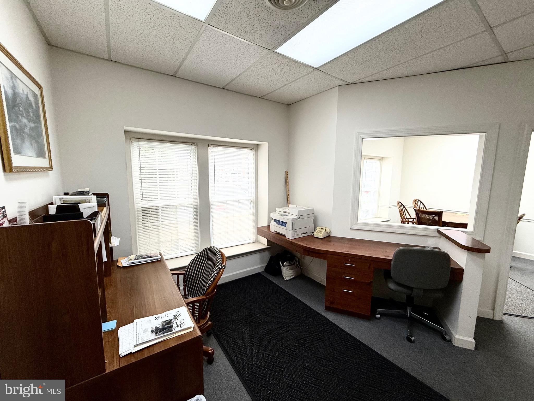 POTOMAC SQUARE - Commercial Lease