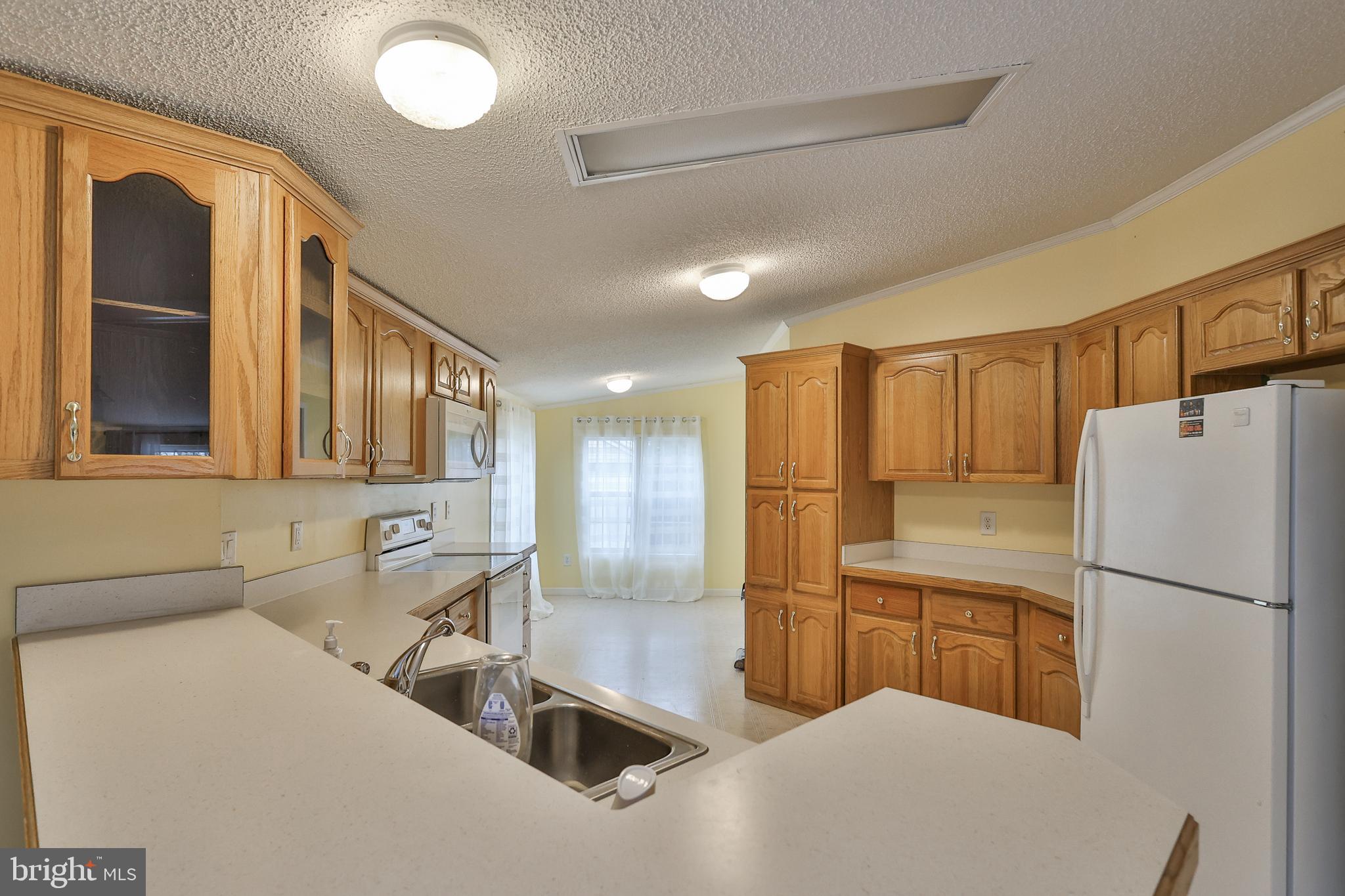 MELODYLAKESCNTRYCLUB - Residential