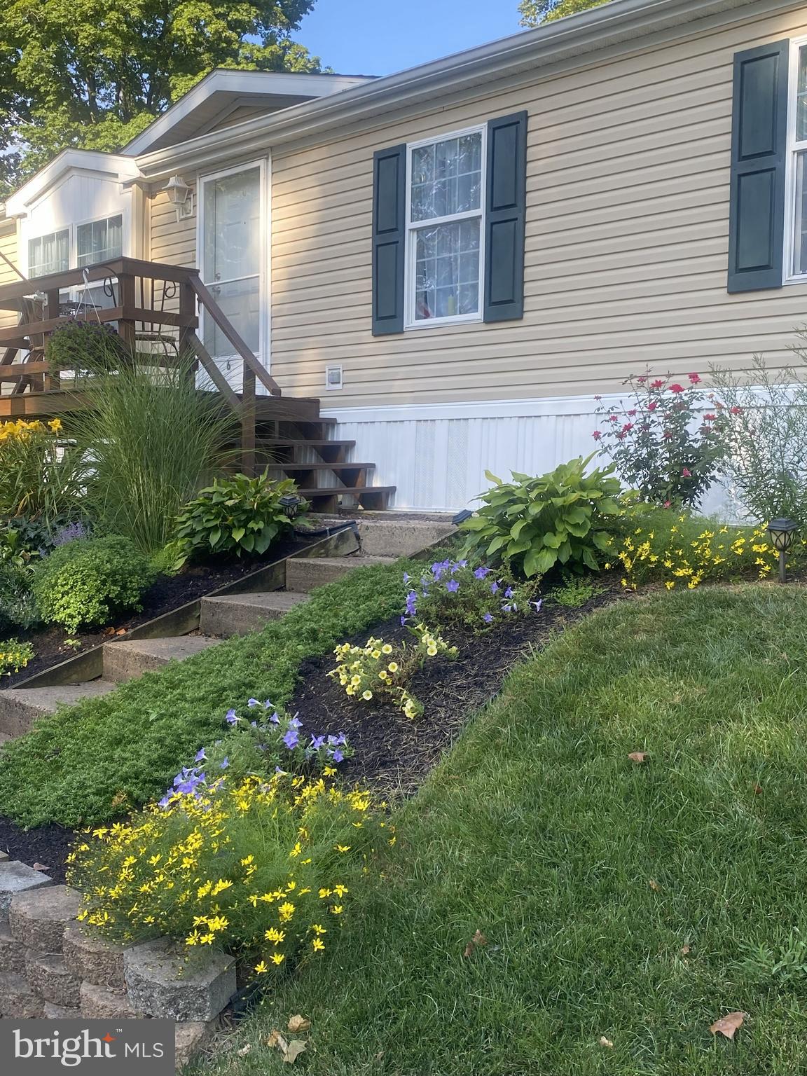 MELODYLAKESCNTRYCLUB - Residential