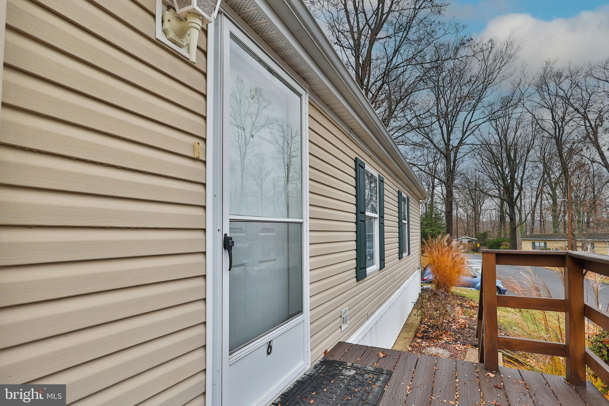 MELODYLAKESCNTRYCLUB - Residential