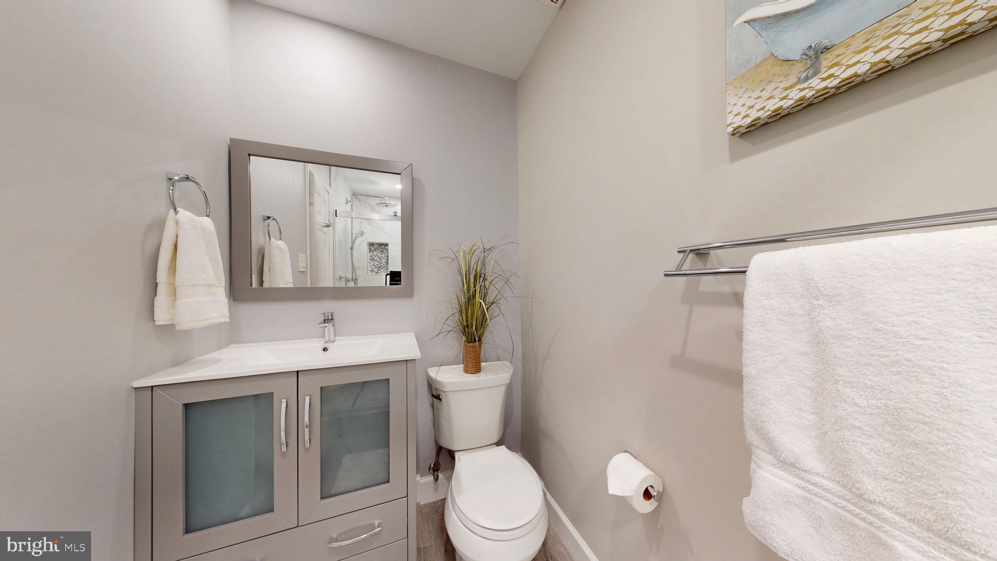 OAKBOROUGH SQUARE - Residential