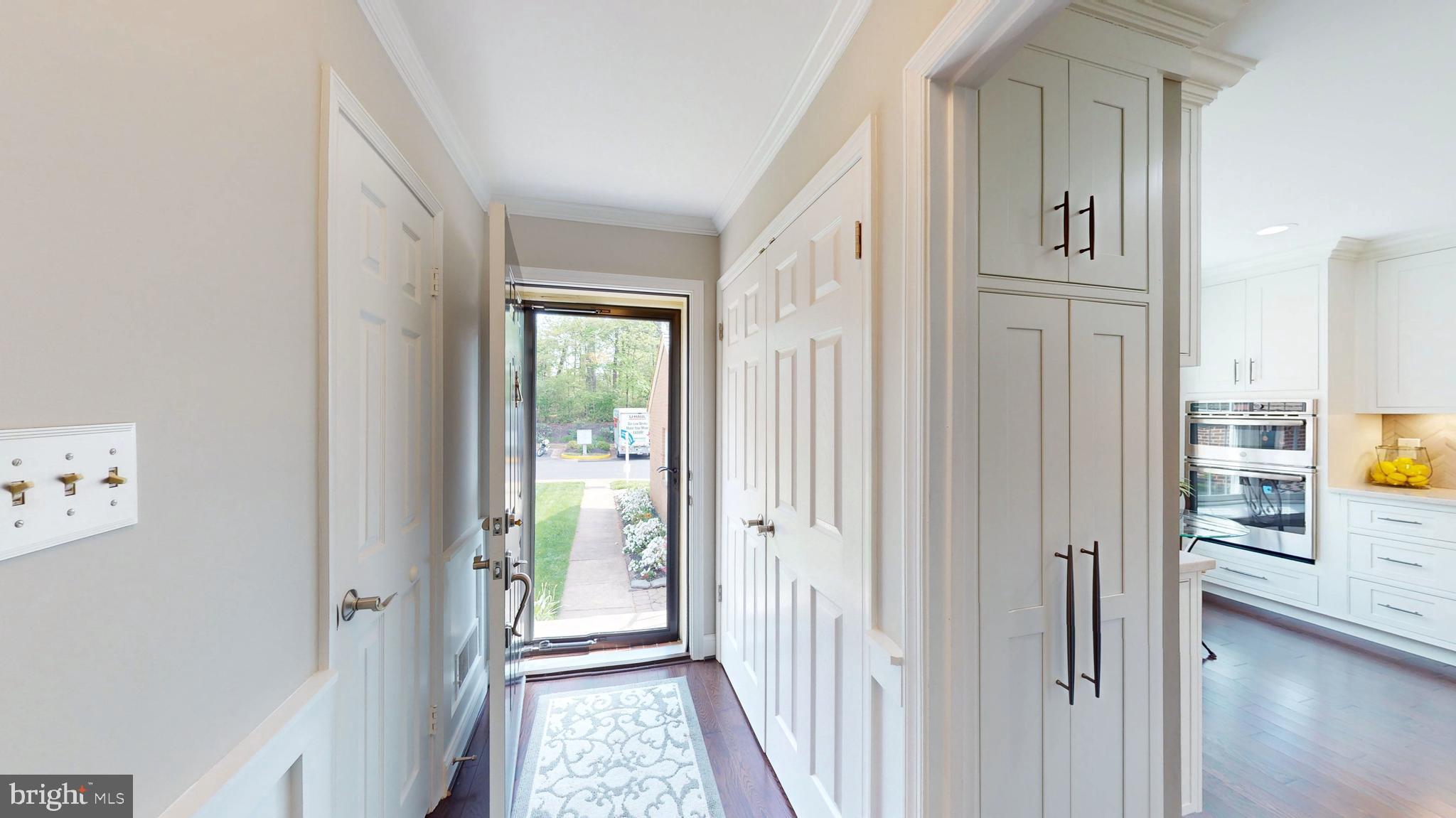 OAKBOROUGH SQUARE - Residential