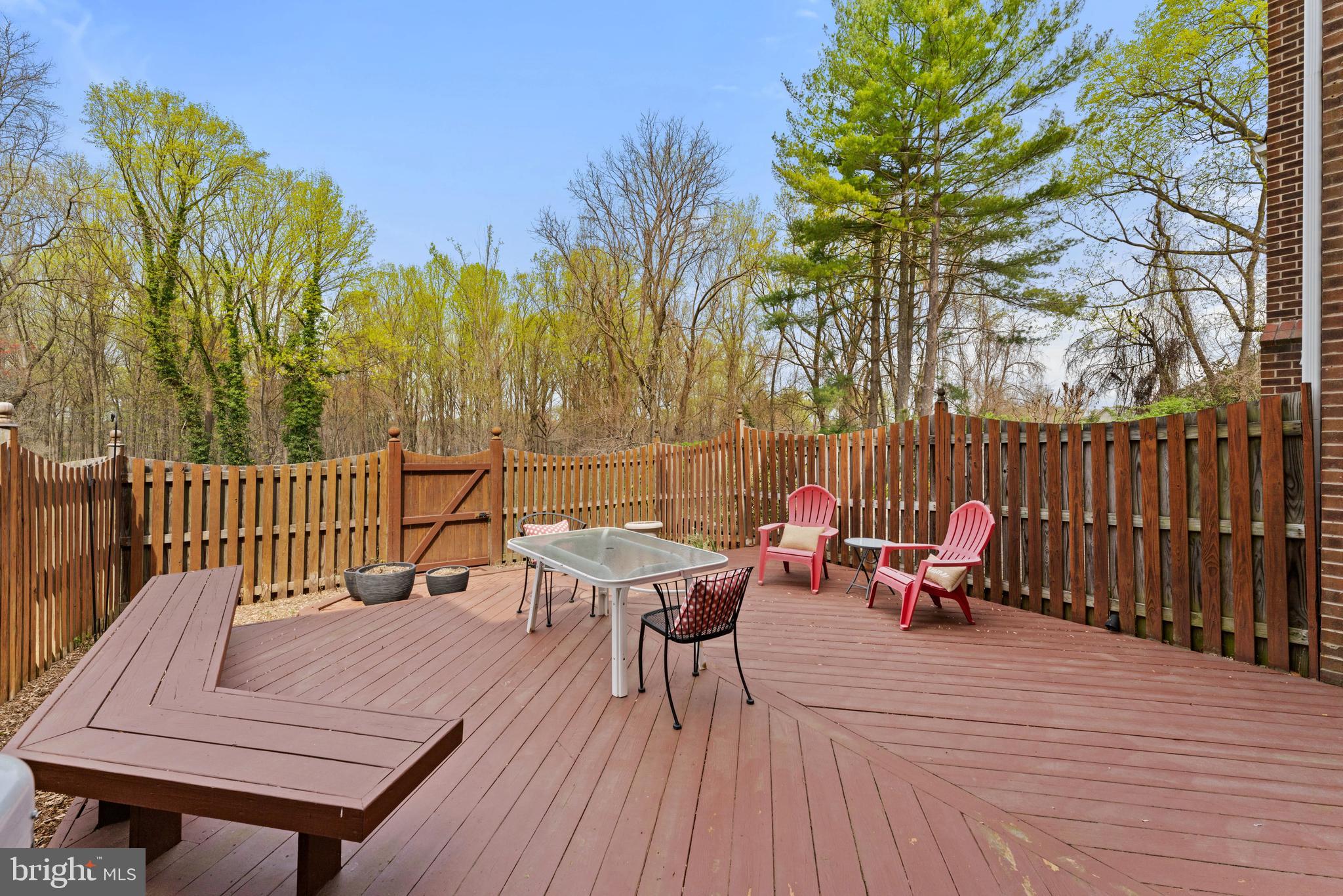 OAKBOROUGH SQUARE - Residential