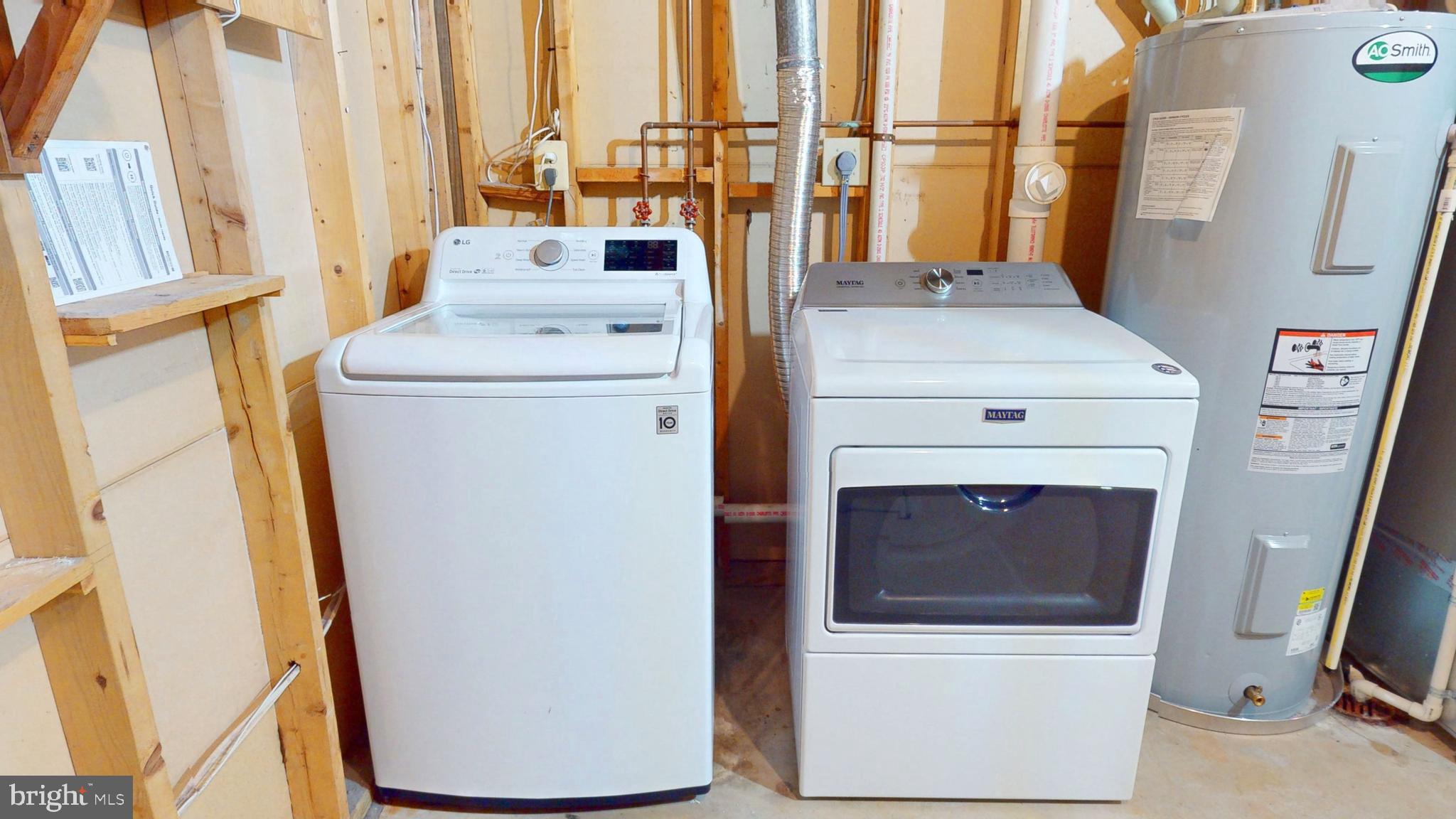 OAKBOROUGH SQUARE - Residential