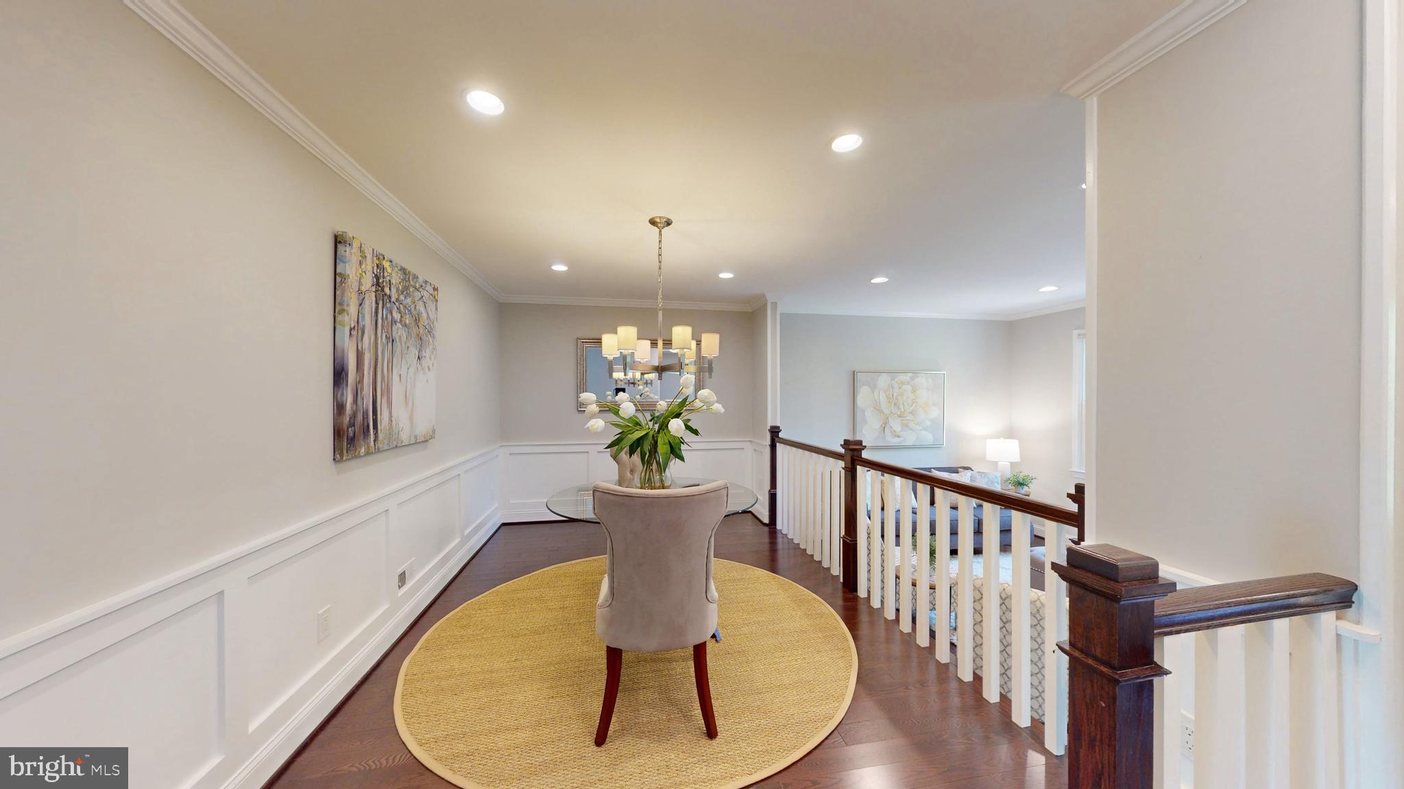 OAKBOROUGH SQUARE - Residential