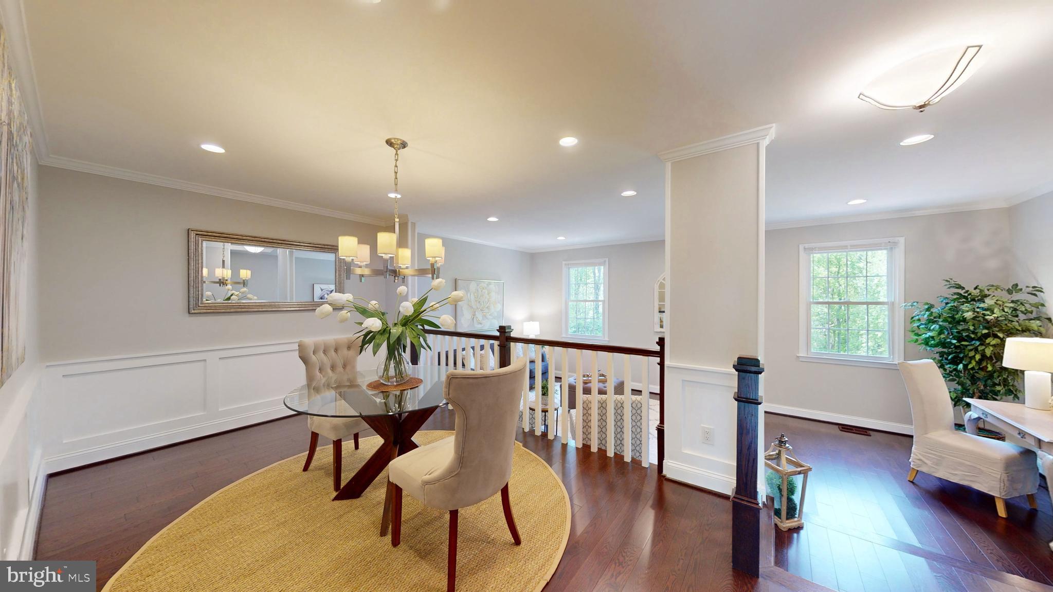 OAKBOROUGH SQUARE - Residential