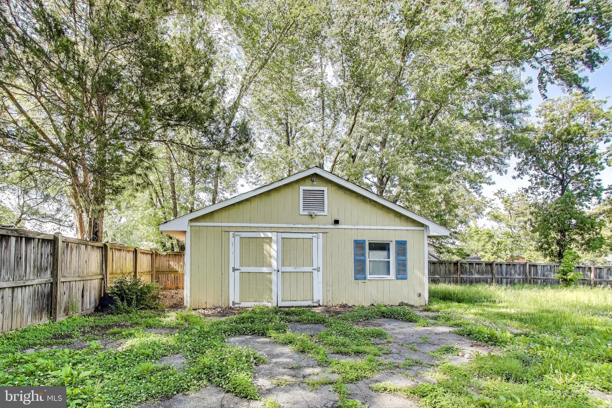 HYNESBORO PARK - Residential