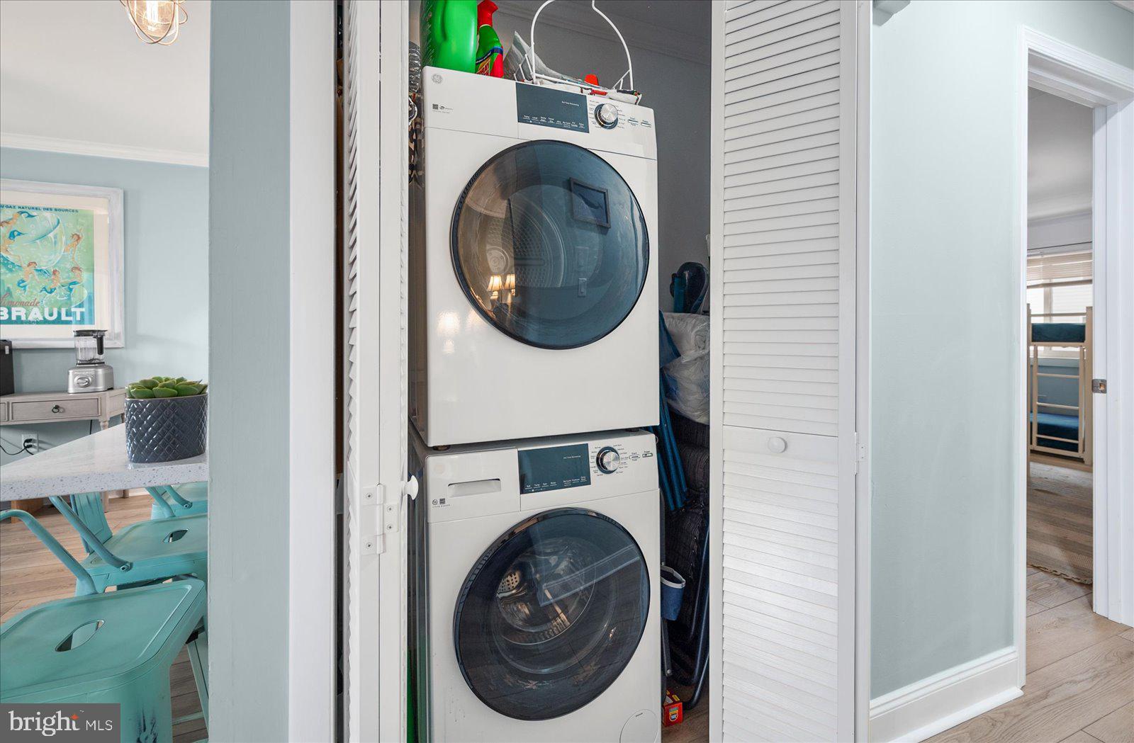 BAYSHORE ESTATES - Residential