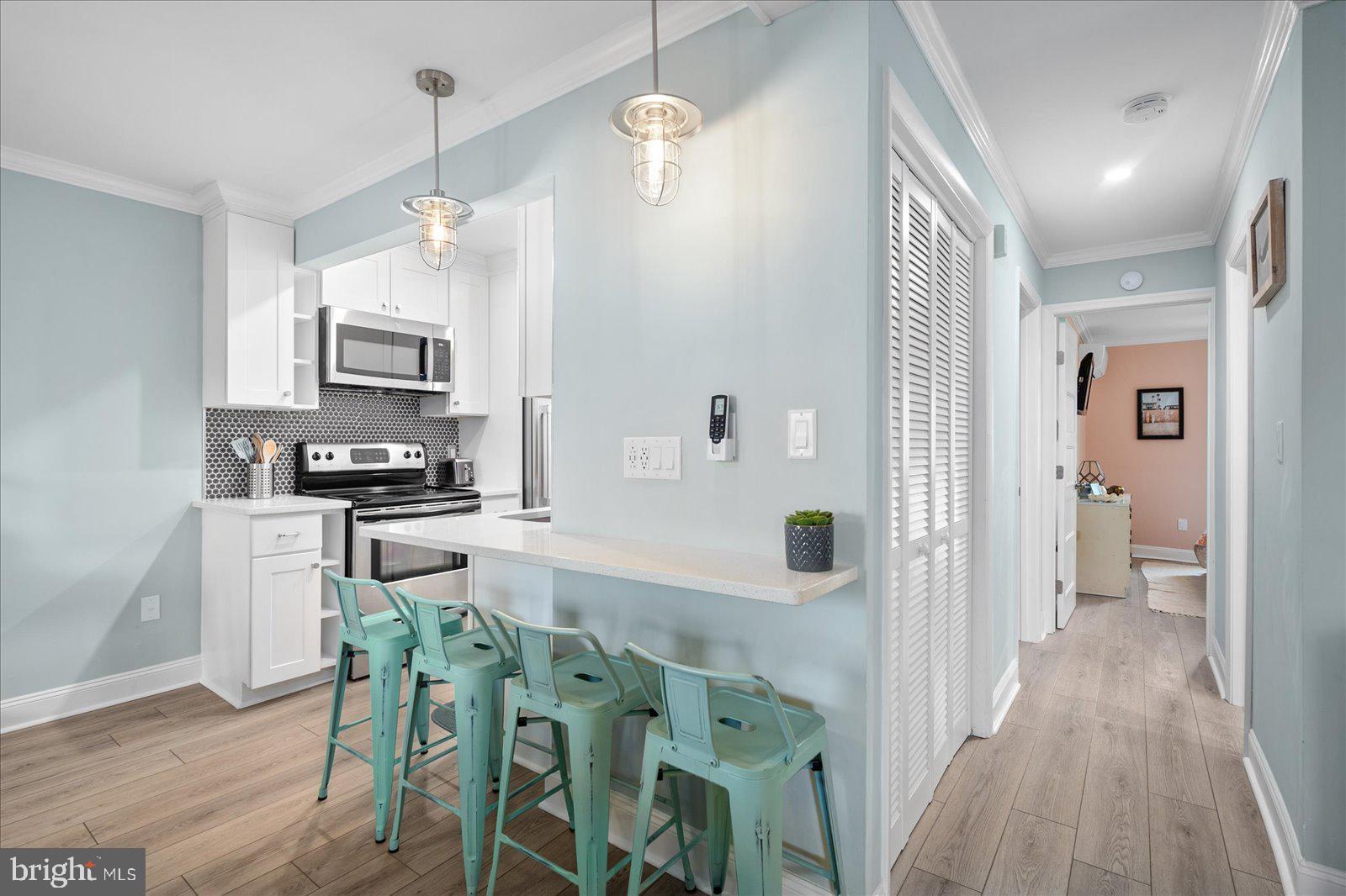 BAYSHORE ESTATES - Residential