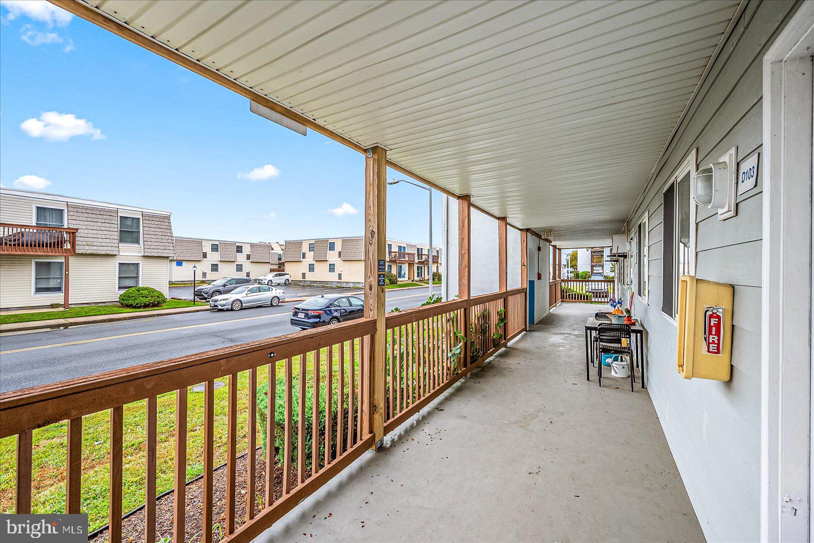 BAYSHORE ESTATES - Residential