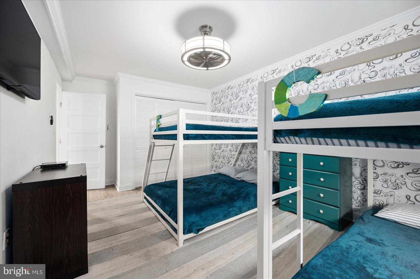 BAYSHORE ESTATES - Residential