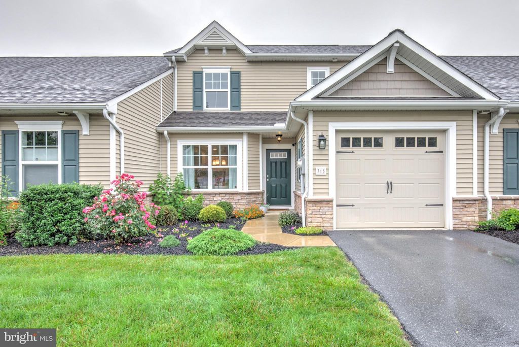 Photo of 315 Cabot Circle, WILLOW STREET, PA 17584 (MLS # PALA2071650)