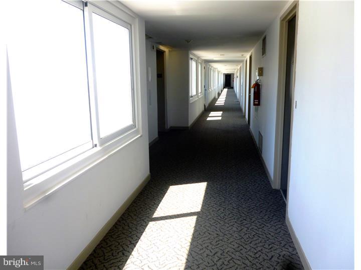 LOGAN SQUARE - Residential