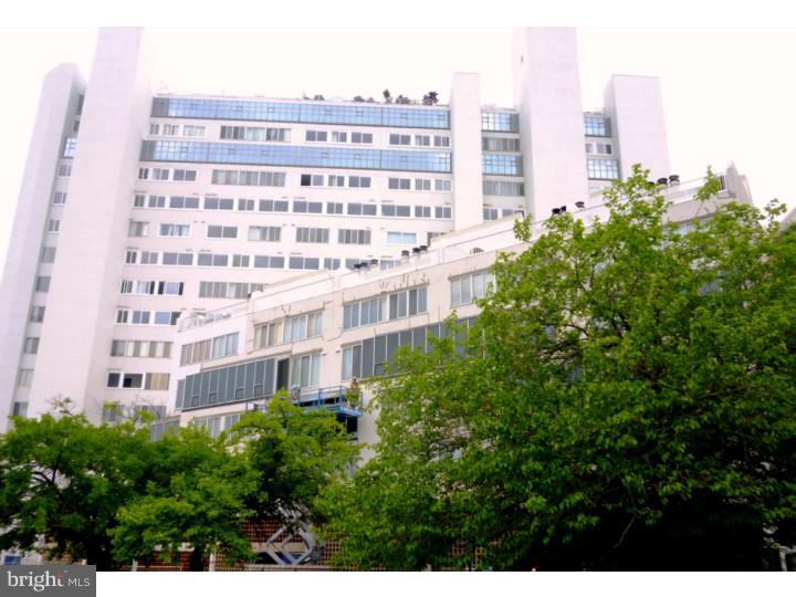 LOGAN SQUARE - Residential