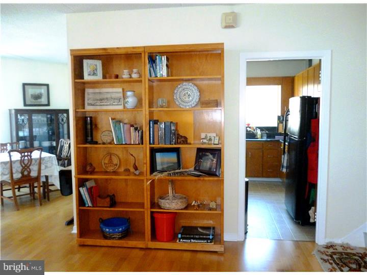 LOGAN SQUARE - Residential