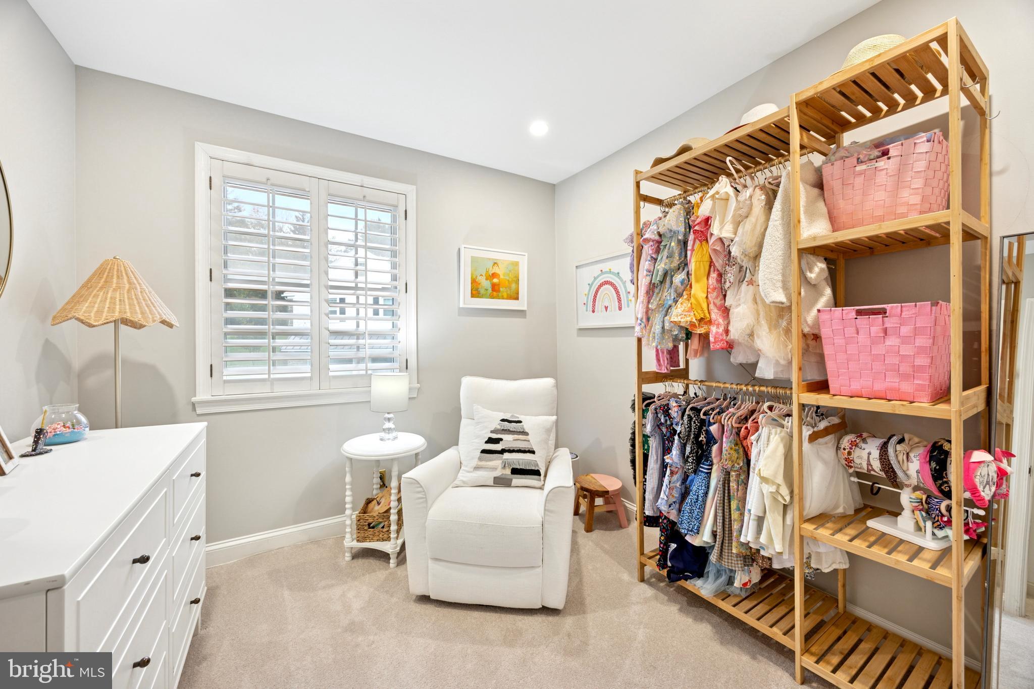 GLADWYNE - Residential