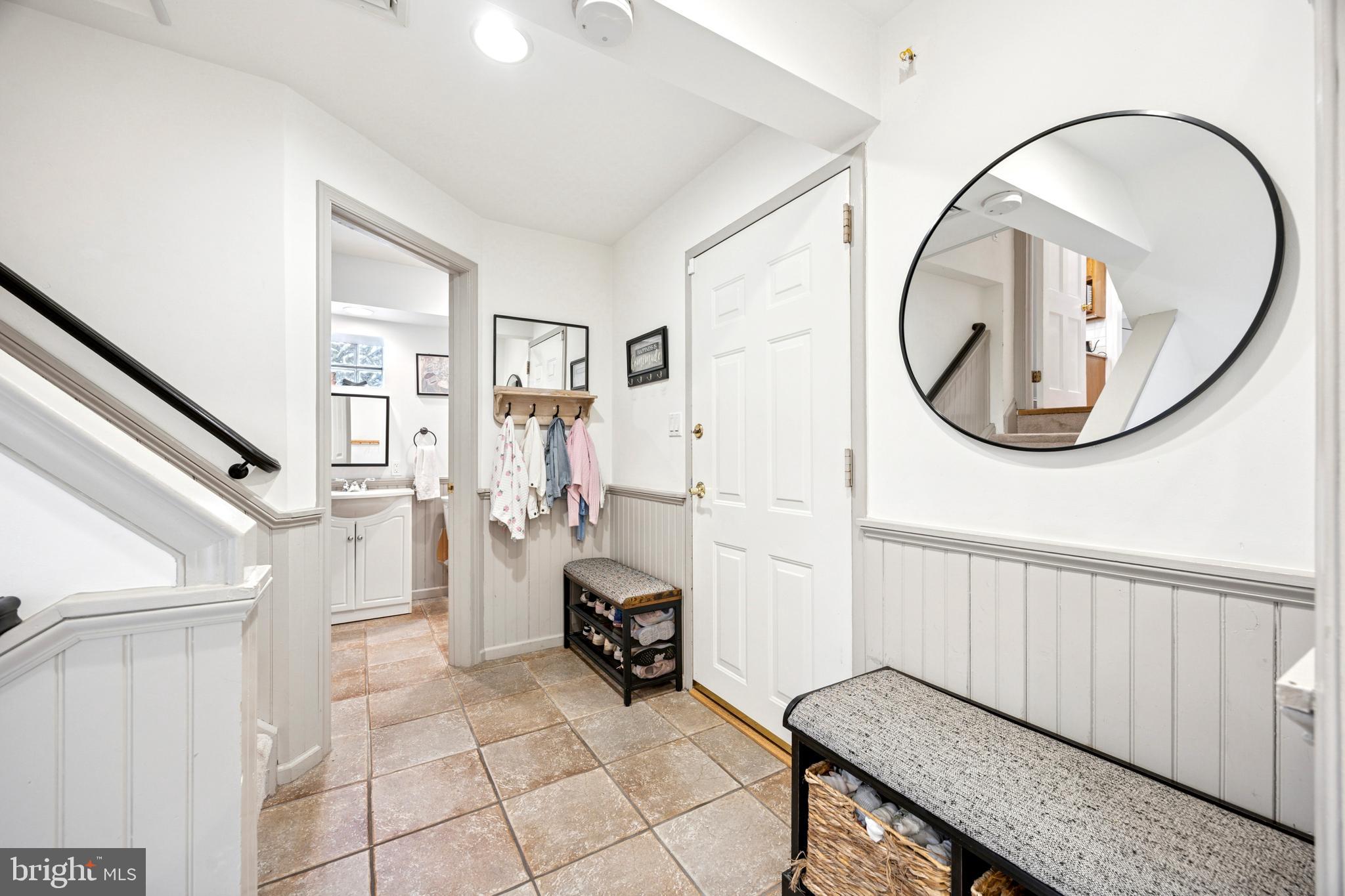 GLADWYNE - Residential