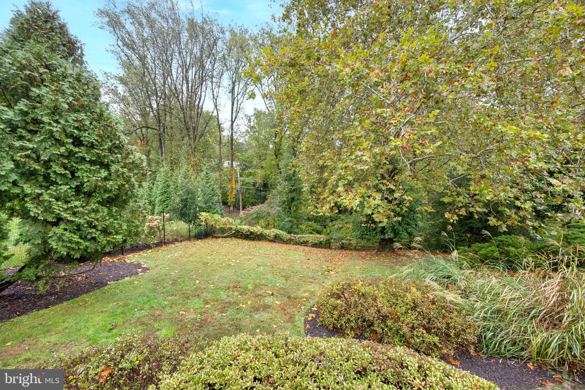 GLADWYNE - Residential