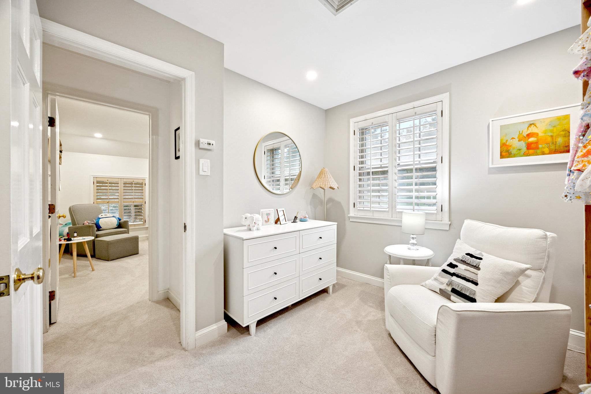 GLADWYNE - Residential