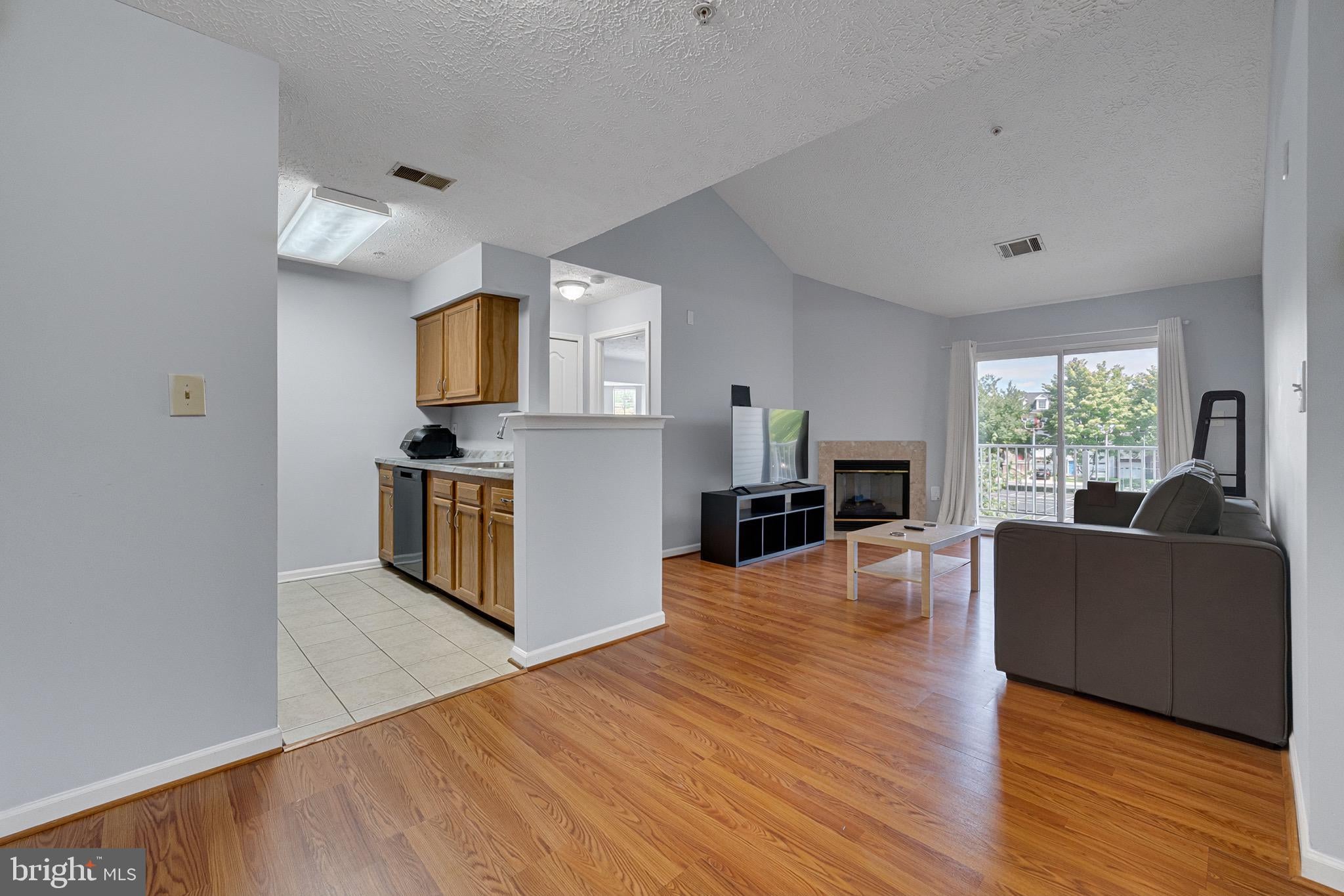8961 TOWN CENTER CIRCLE 1-311